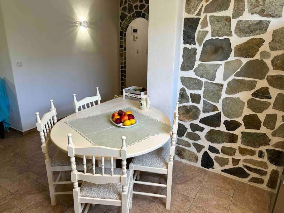 YourLittleMiracle-PanoramicView+FirePit+Garden+BBQ