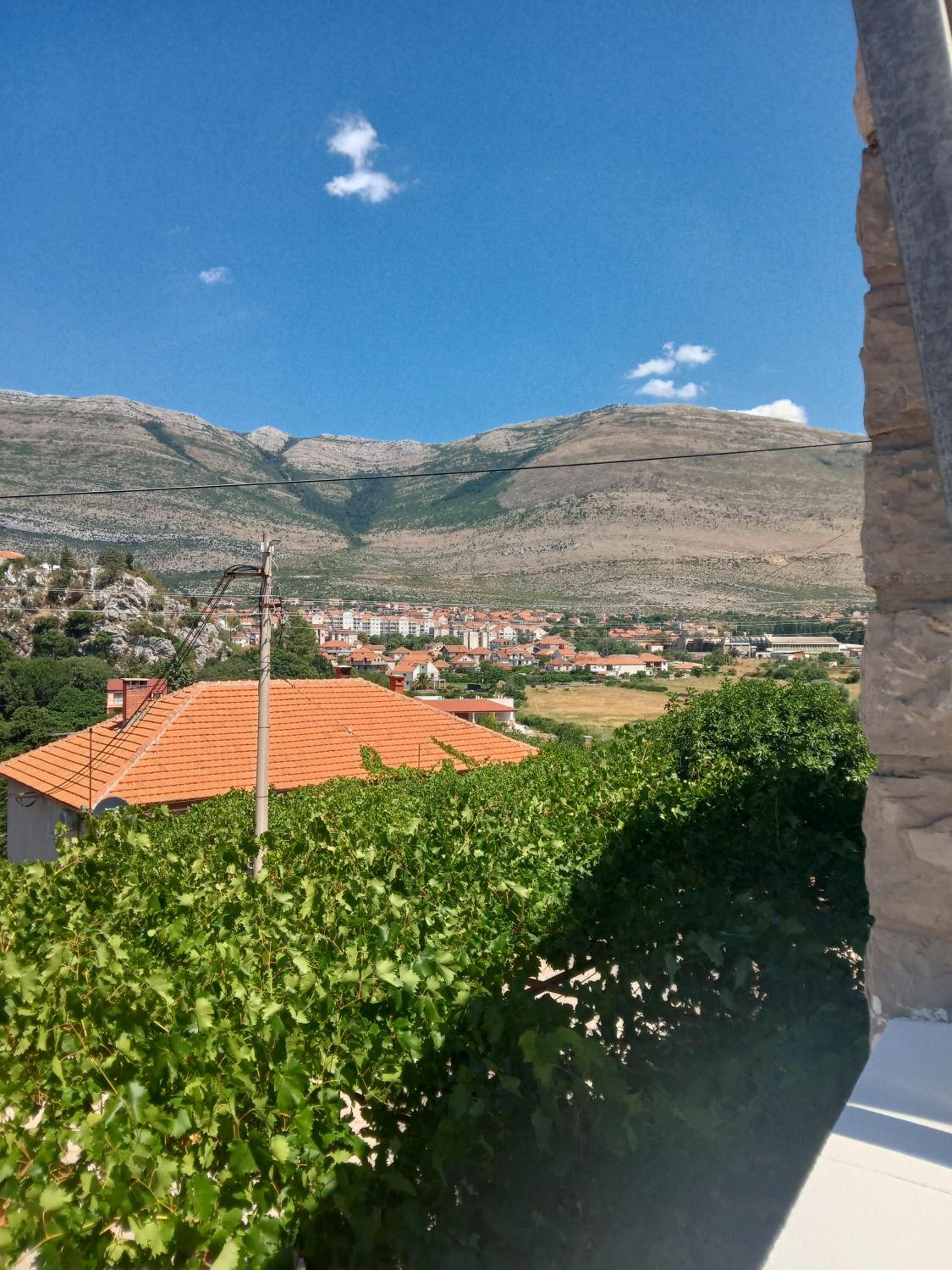 Jovanluka apartman studio nadomak Arslanaginića mosta