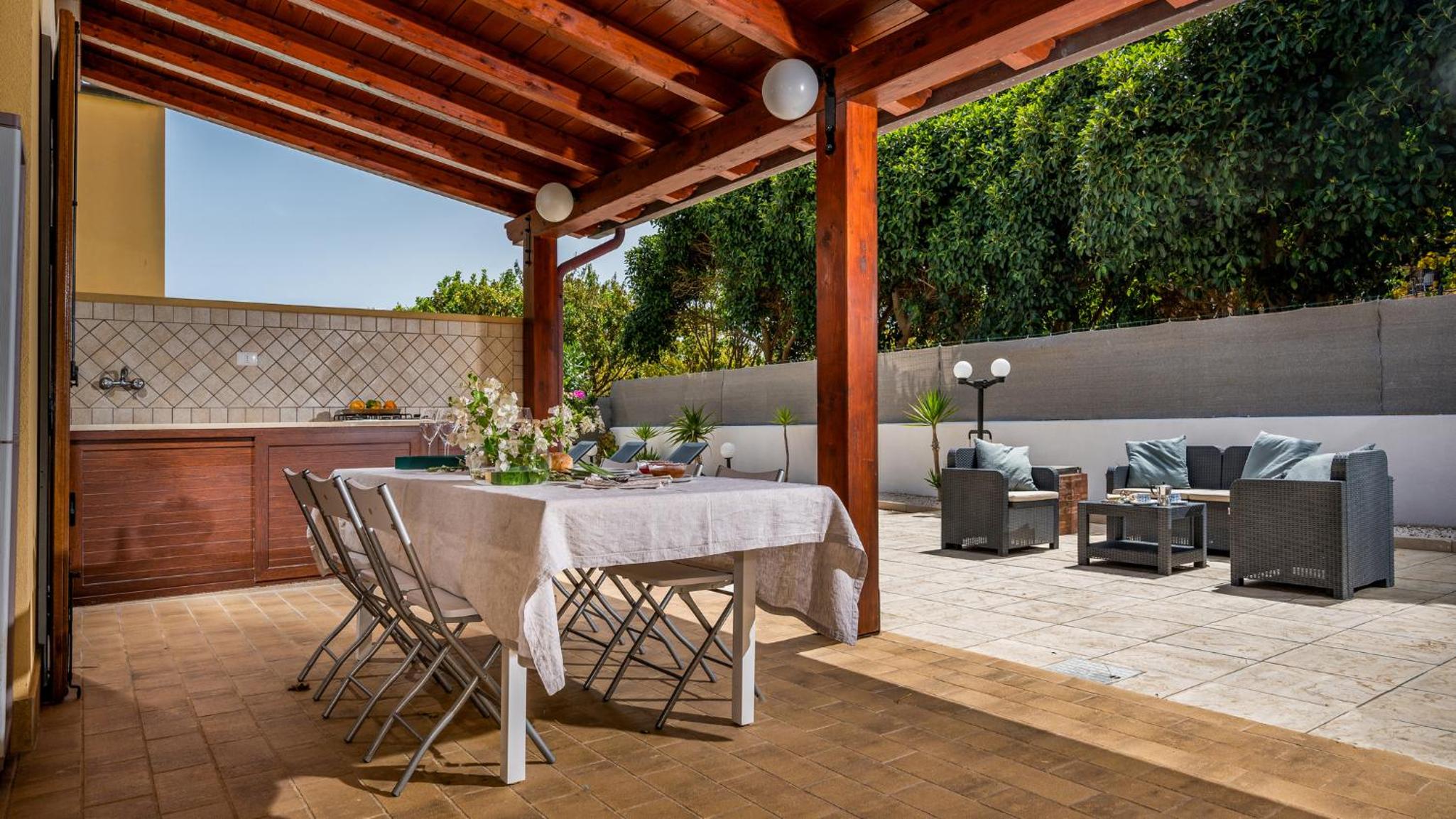 Villa delle Sirene 6, Emma Villas view 4