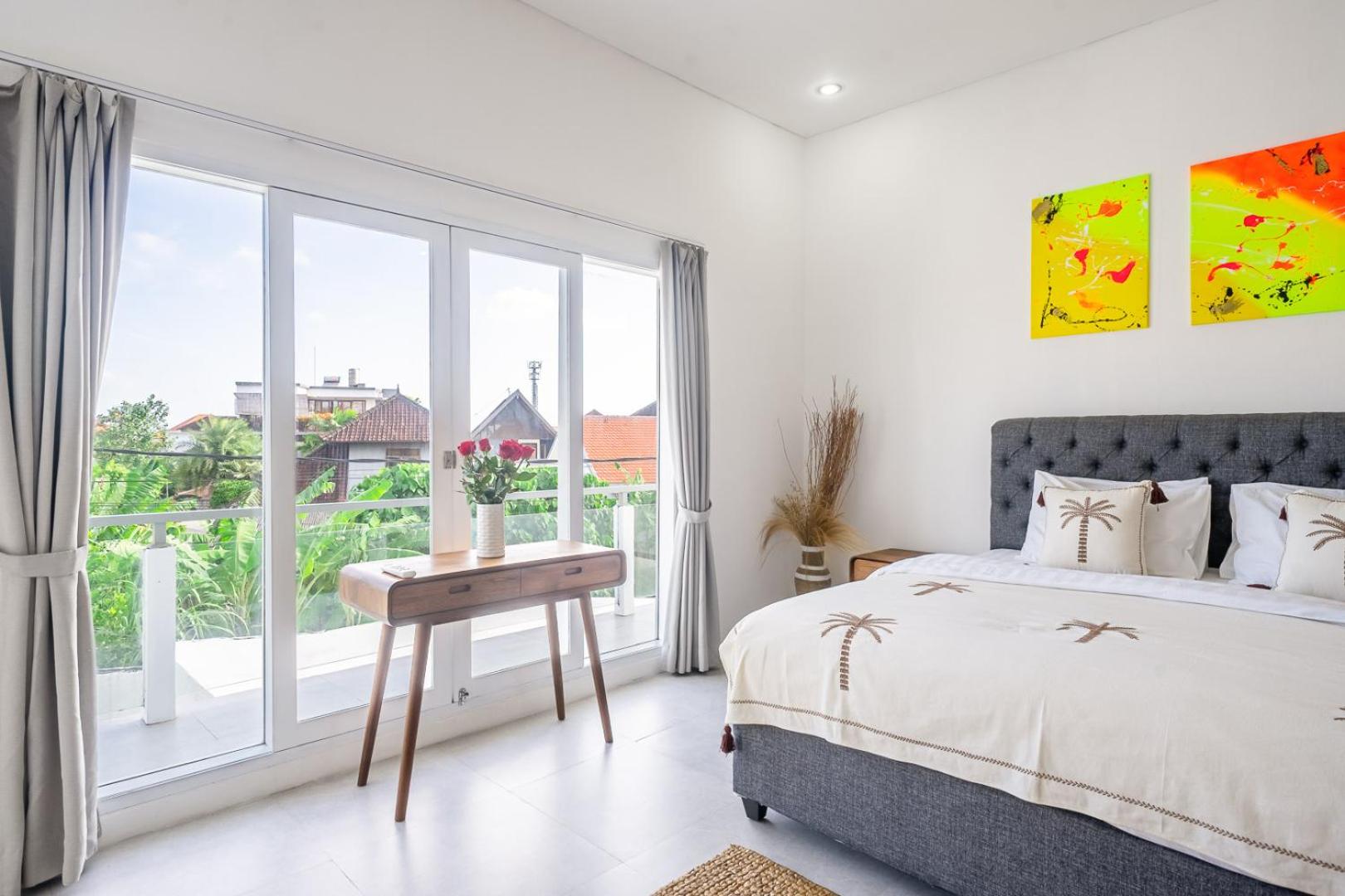 New 3BR Villa in Canggu view 3