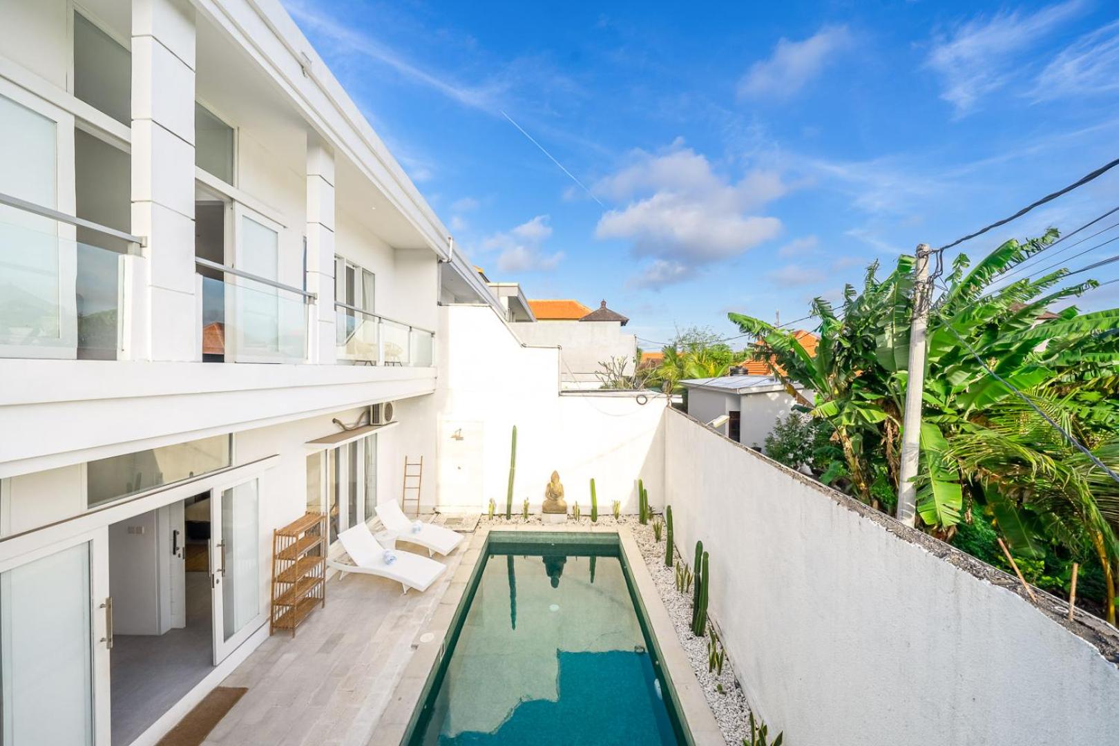 New 3BR Villa in Canggu view 2