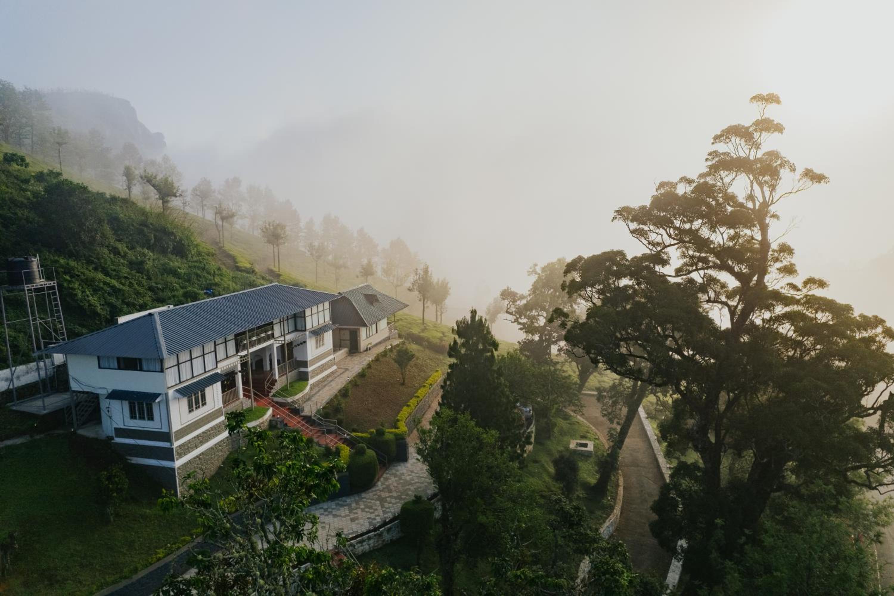 Misty Courtyard Resort