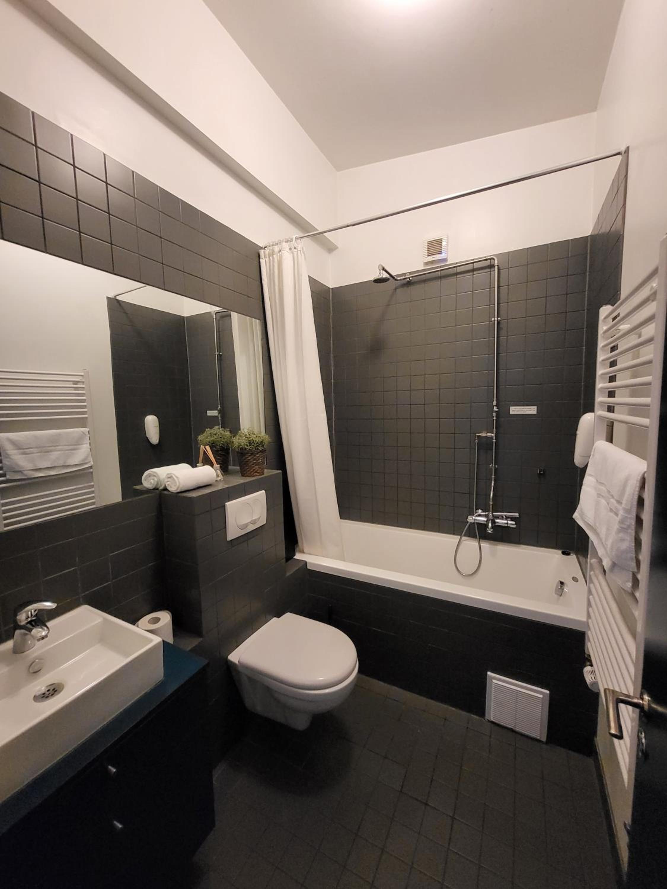 Astro Apartments
