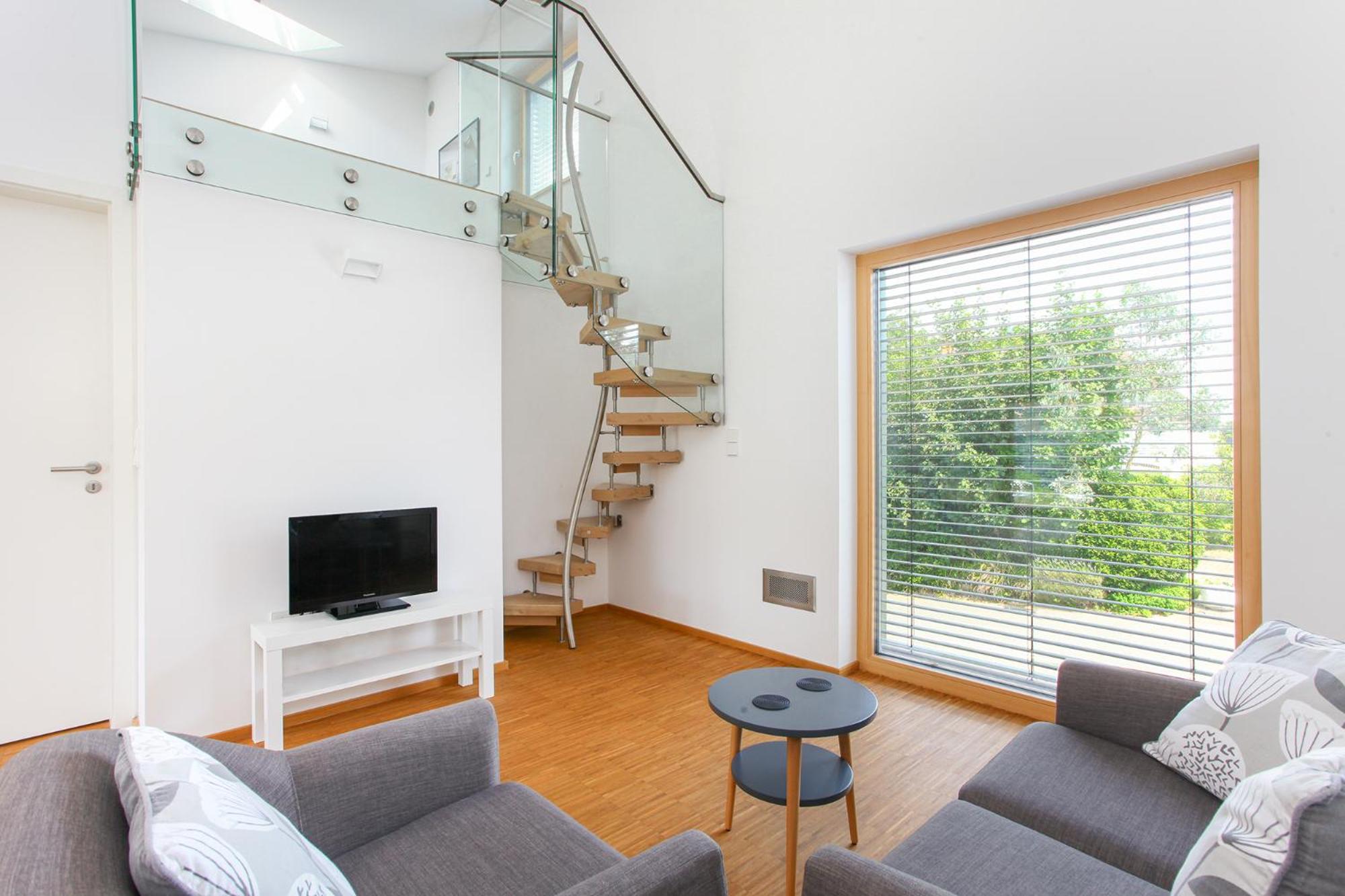 Contemporary bolthole, short walk from City view 5