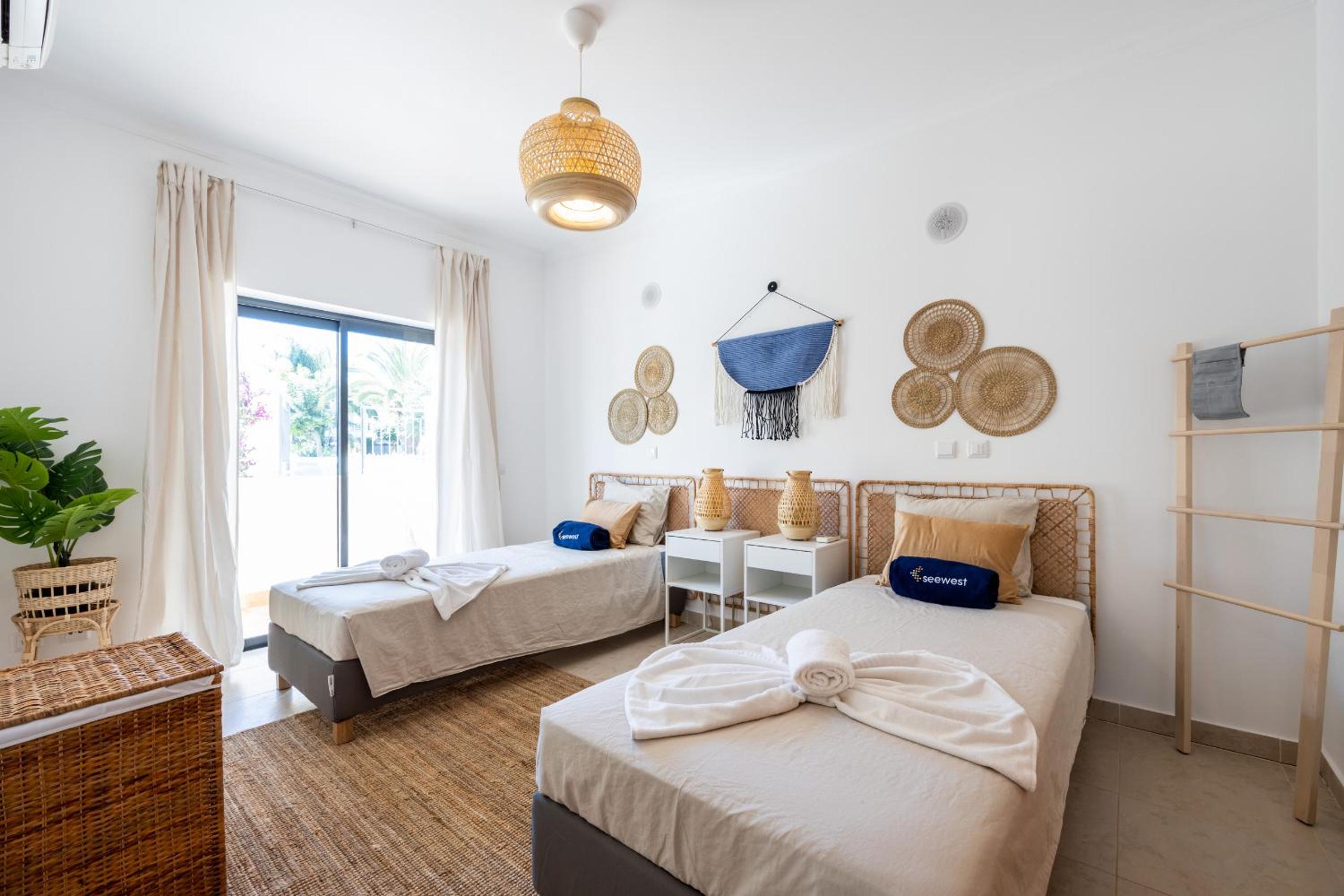 Jewel Apartment by Seewest