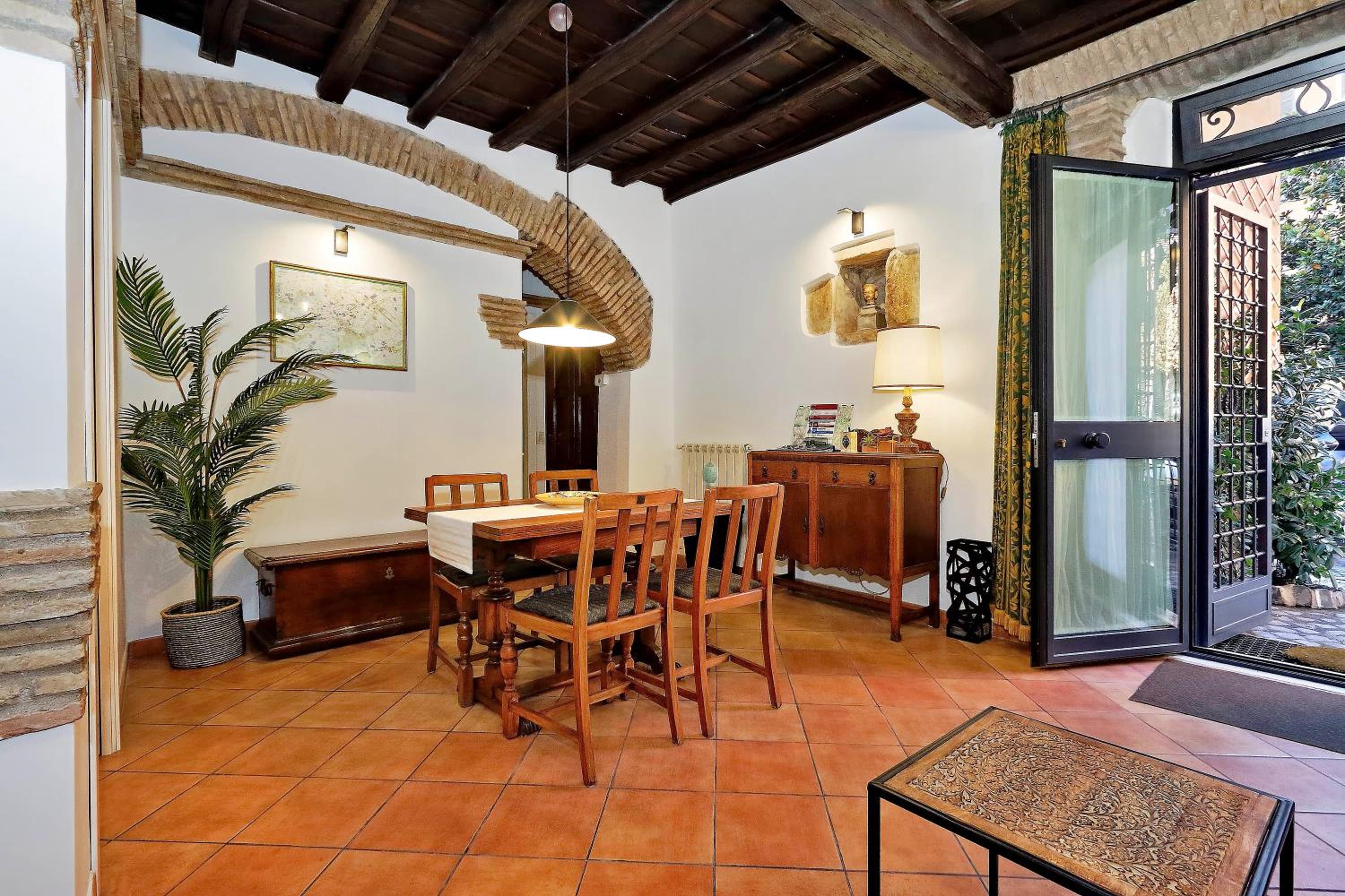 luxury home trastevere