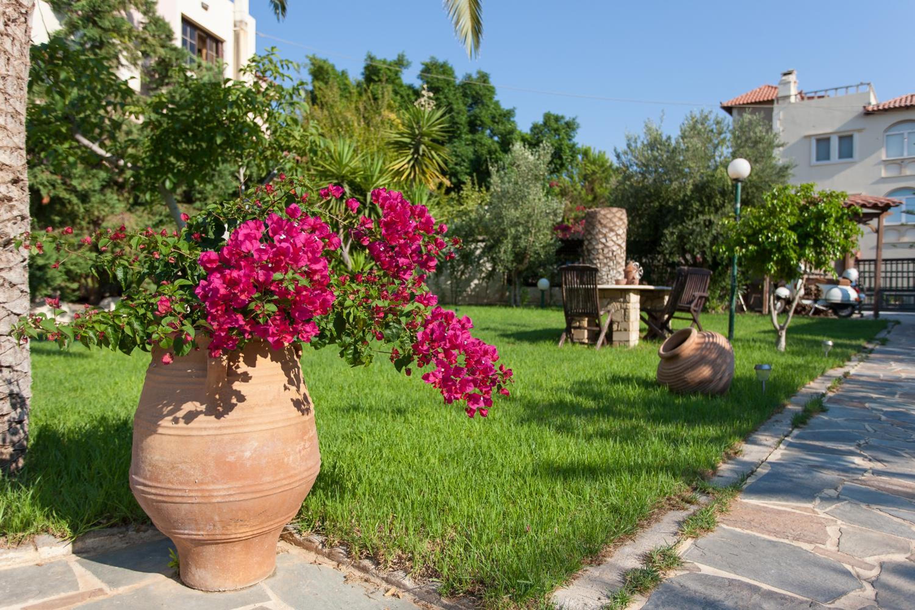 Esperia apartments