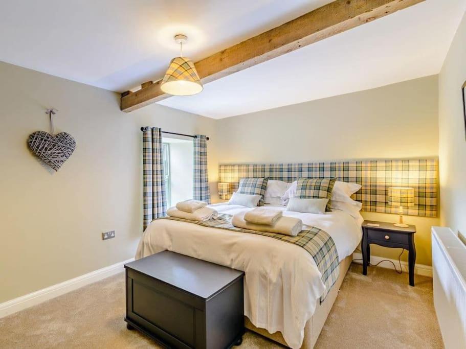 Martin's Farm House view 5