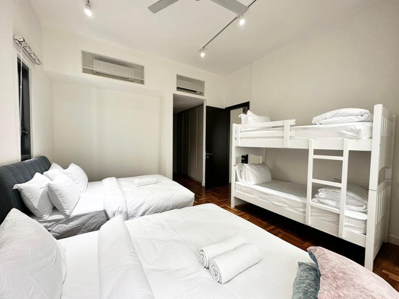 TTs HOME3 Mews 4-8Pax Pavilion KLCC Kuala Lumpur
