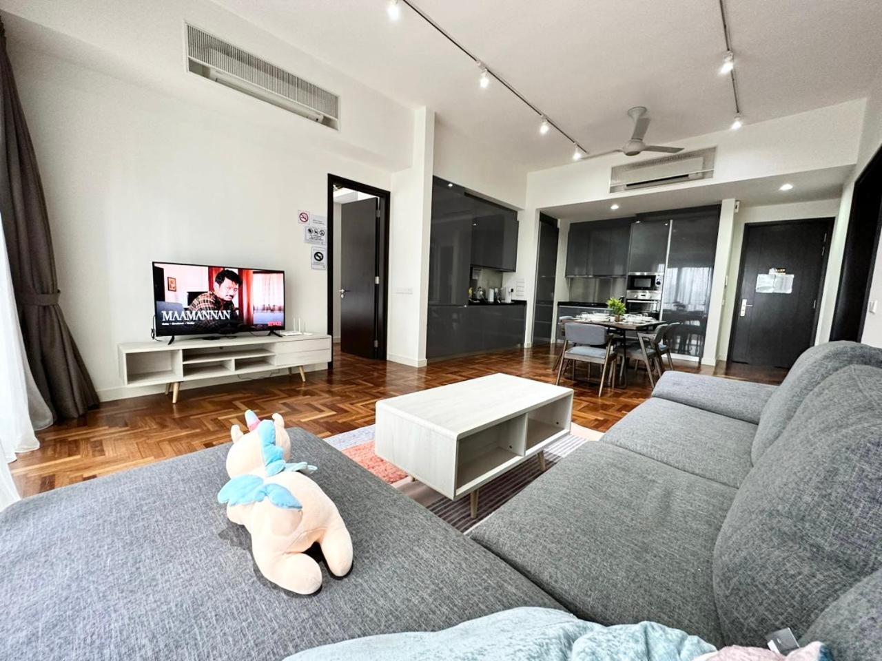 TTs HOME3 Mews 4-8Pax Pavilion KLCC Kuala Lumpur