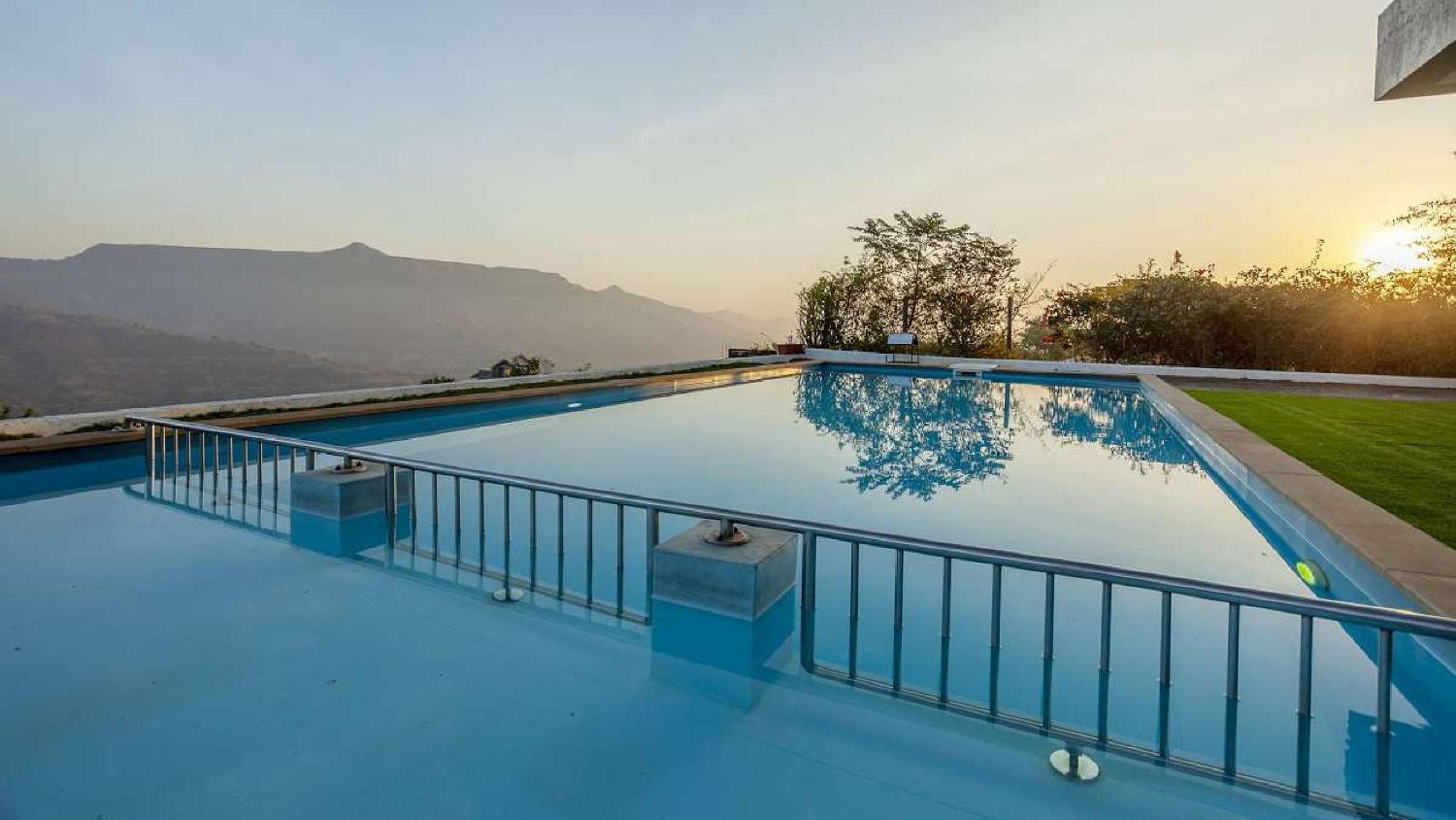 Heron Villa view 5