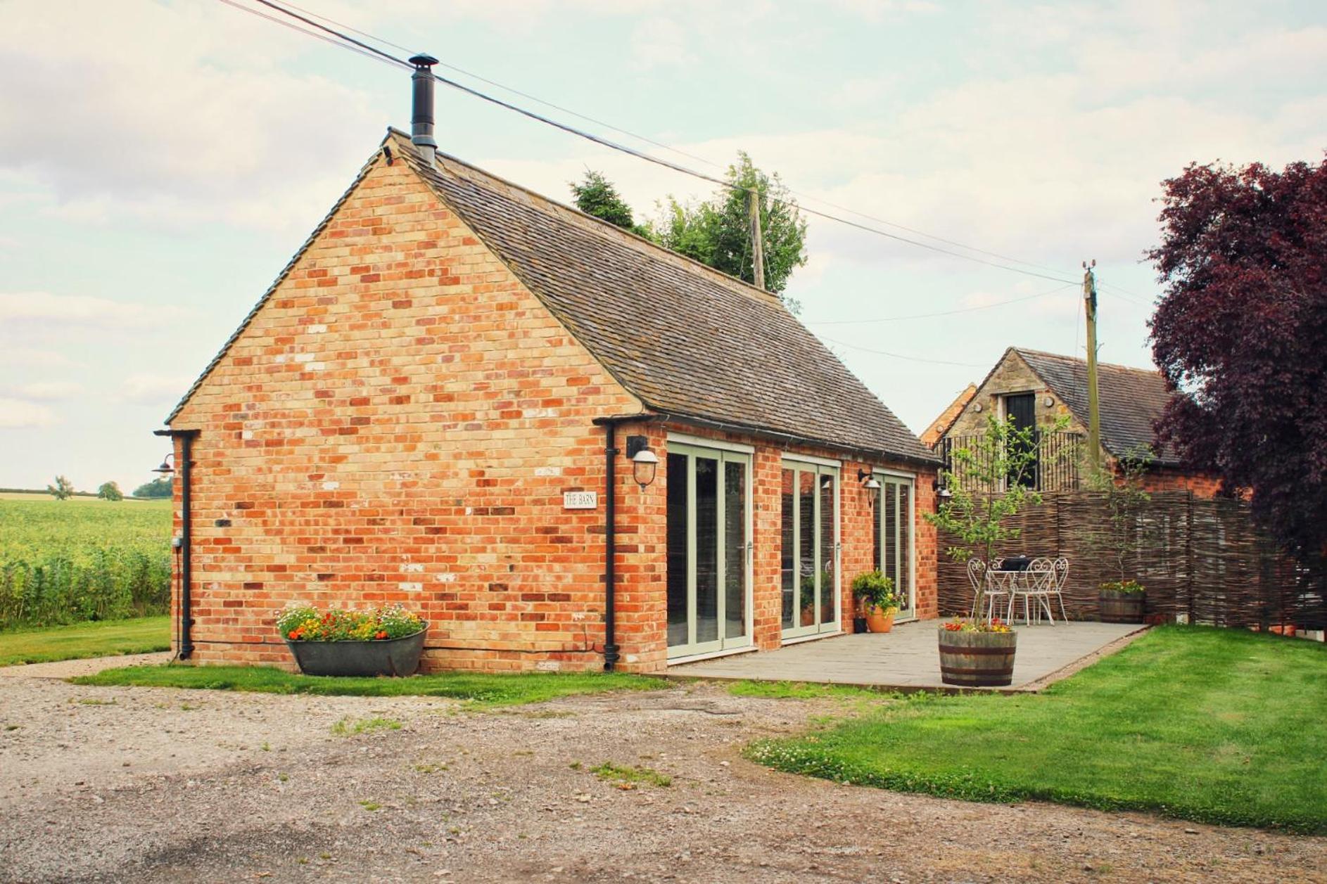 The Barn & The Loft at Ambro Mill - One Bed Apartments - Donington Park East Midlands Airport view 3