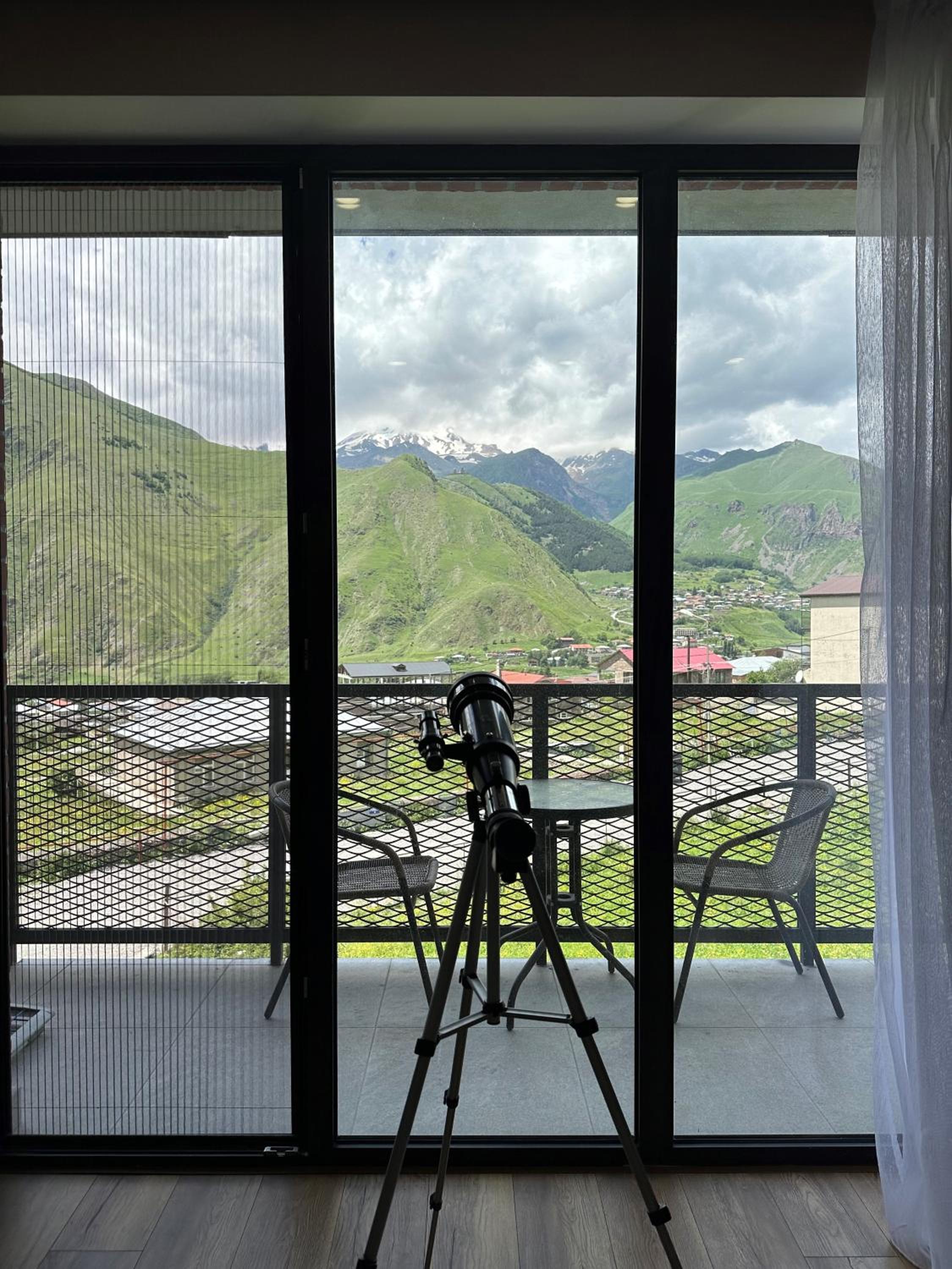 Kazbegi View Devdaraki Apartment