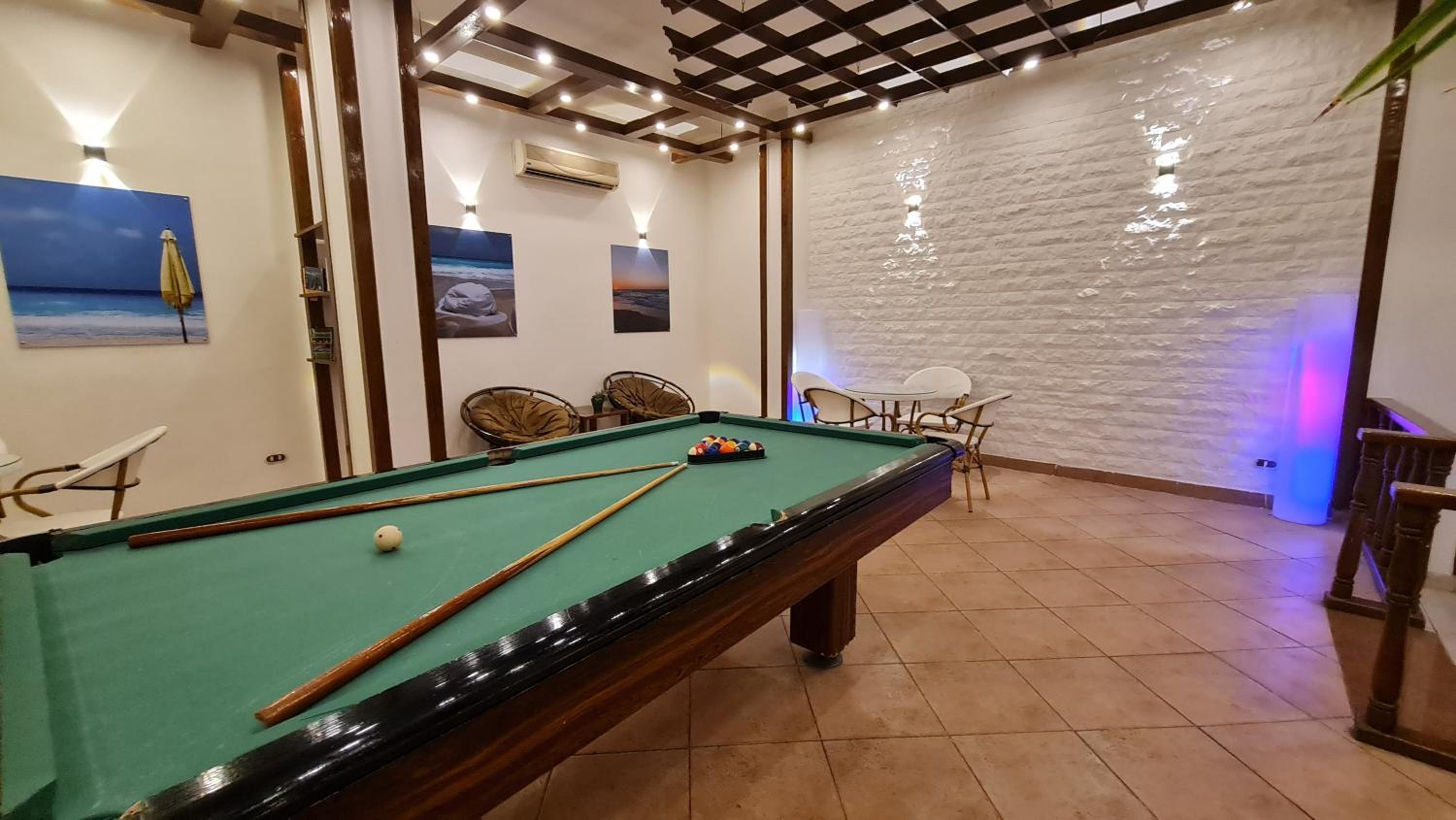 Zak Inn Residence