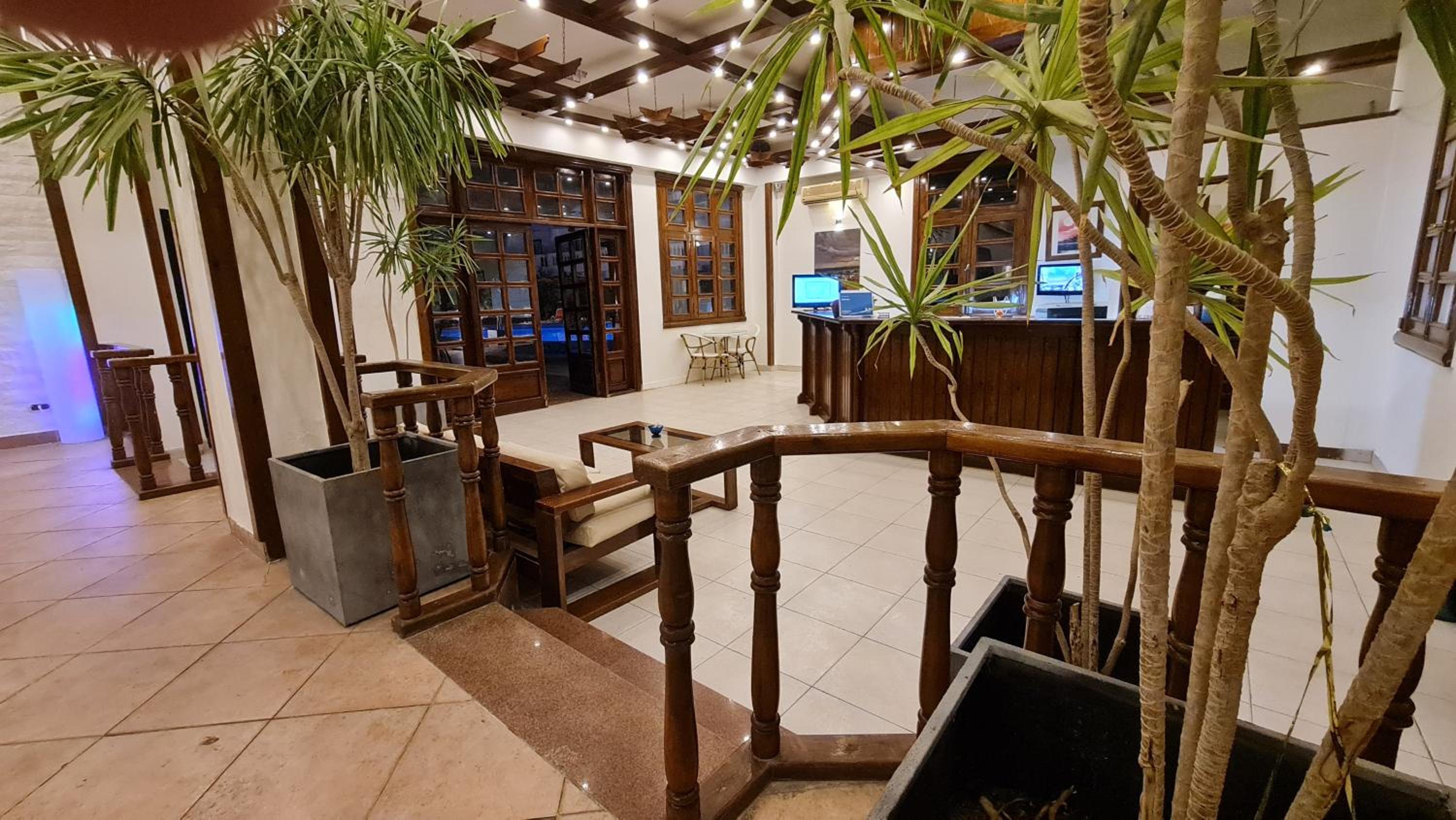 Zak Inn Residence