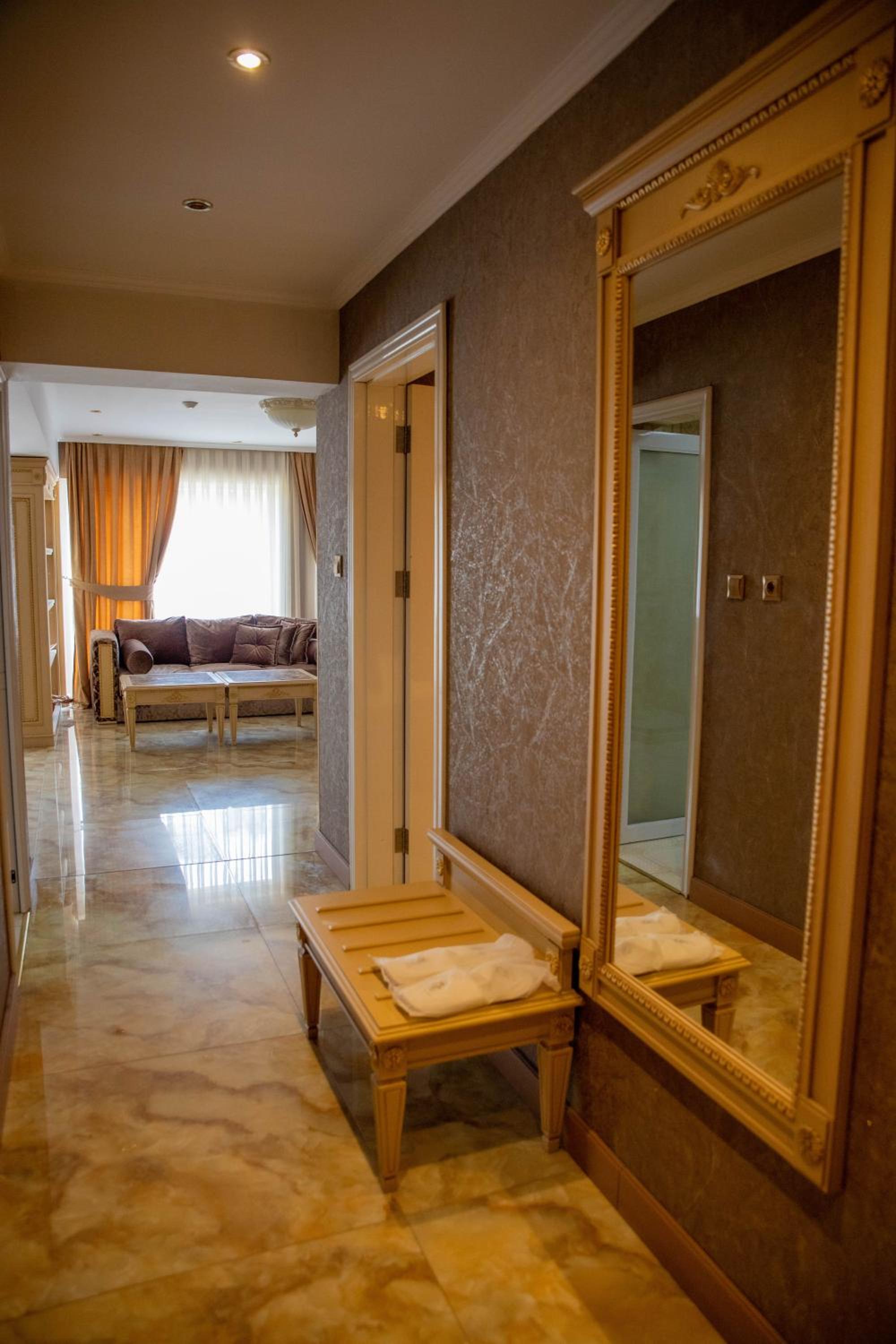Luxury Apartment Rich 2