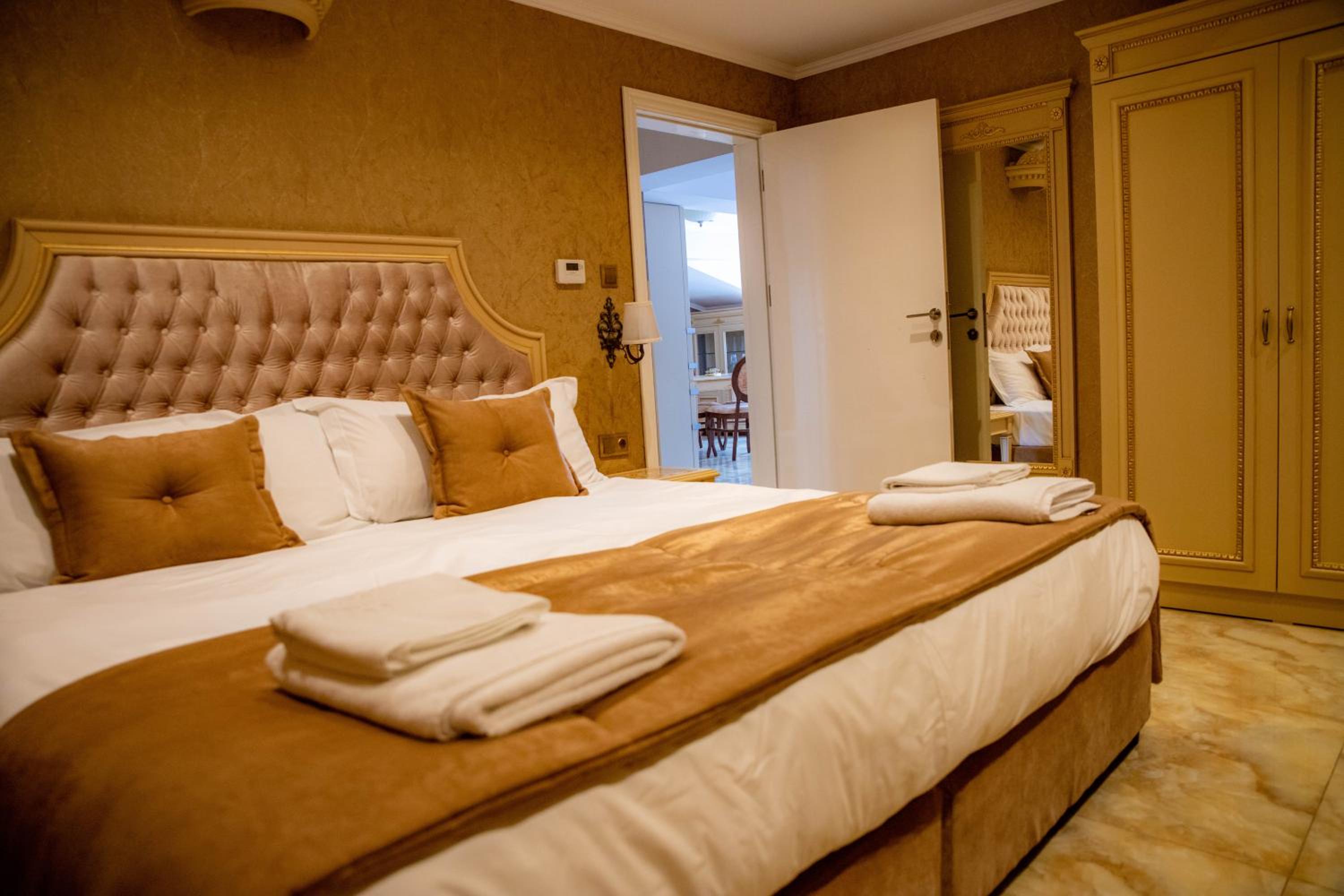 Luxury Apartment Rich 2