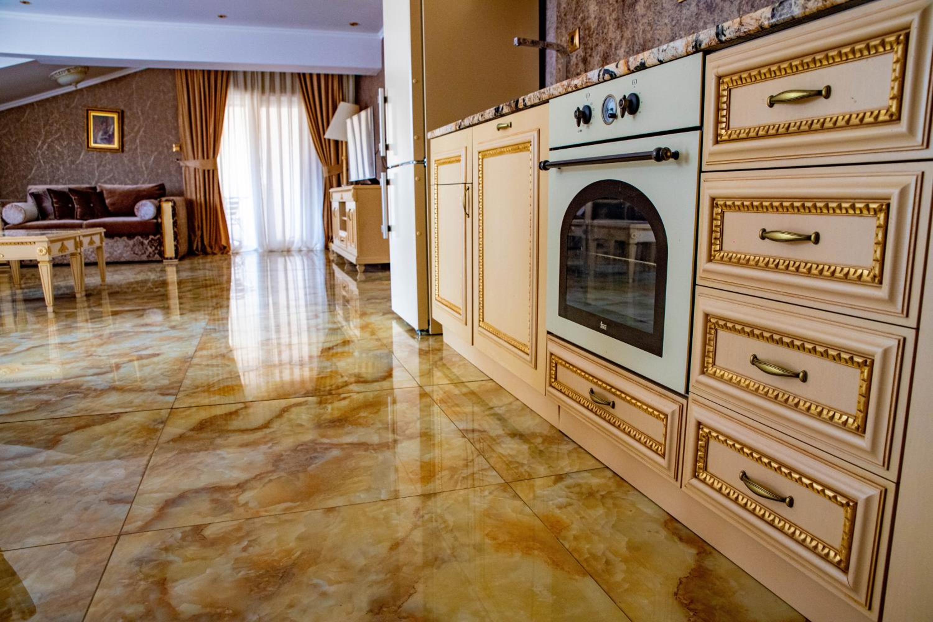 Luxury Apartment Rich 2