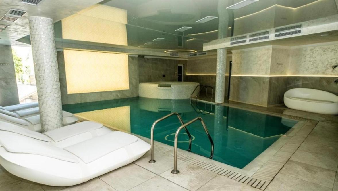 Luxury Apartment Rich 2