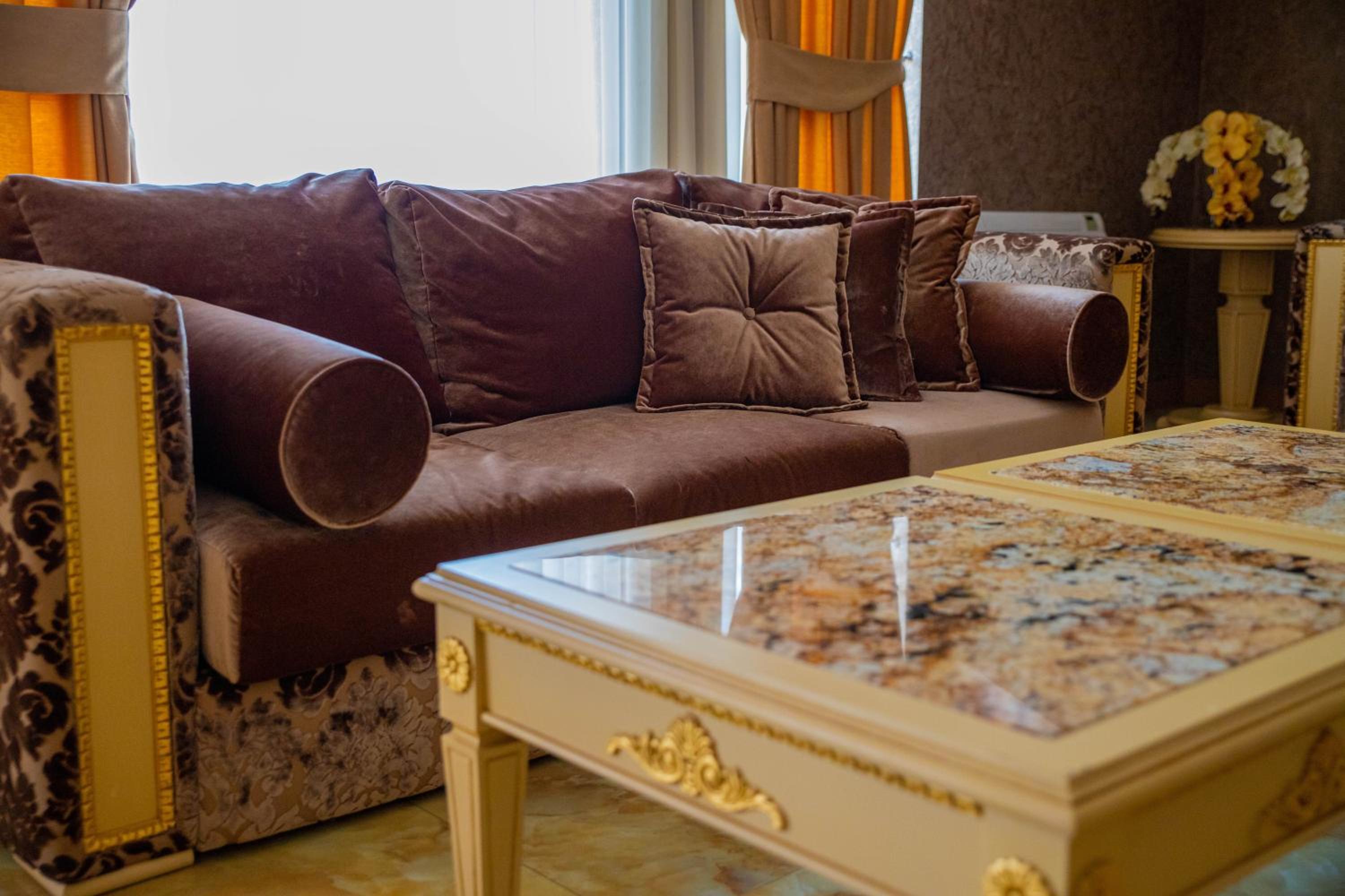 Luxury Apartment Rich 2