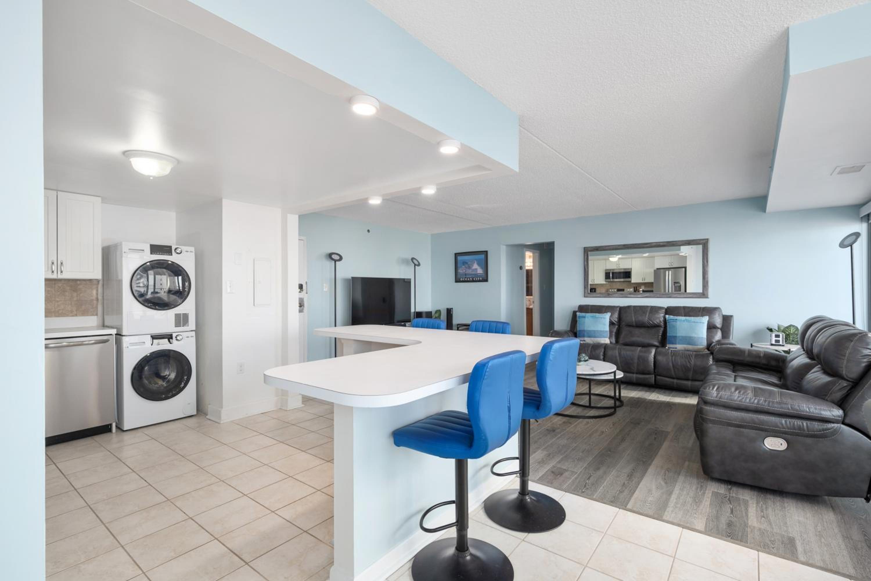 2BR Capri Oceanfront Condo, Indoor pool, Massage chair, Brand New bathrooms 2025, unbeatable views! view 4