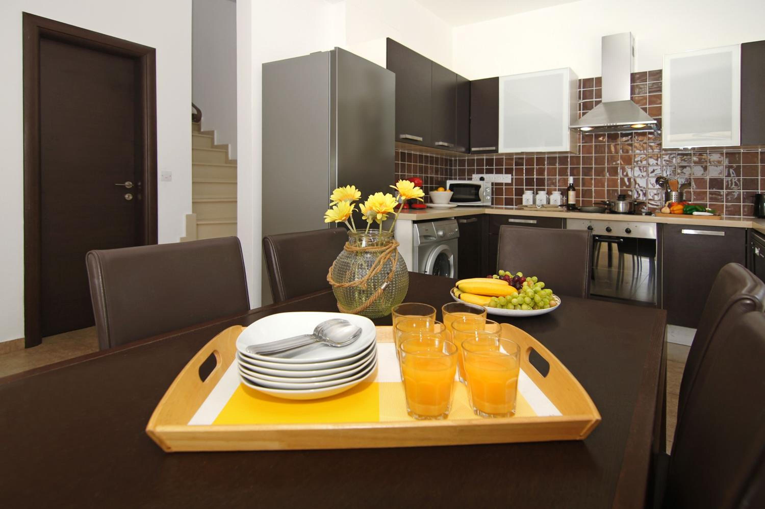 Villa Michaella - 500m from Golden Beach
