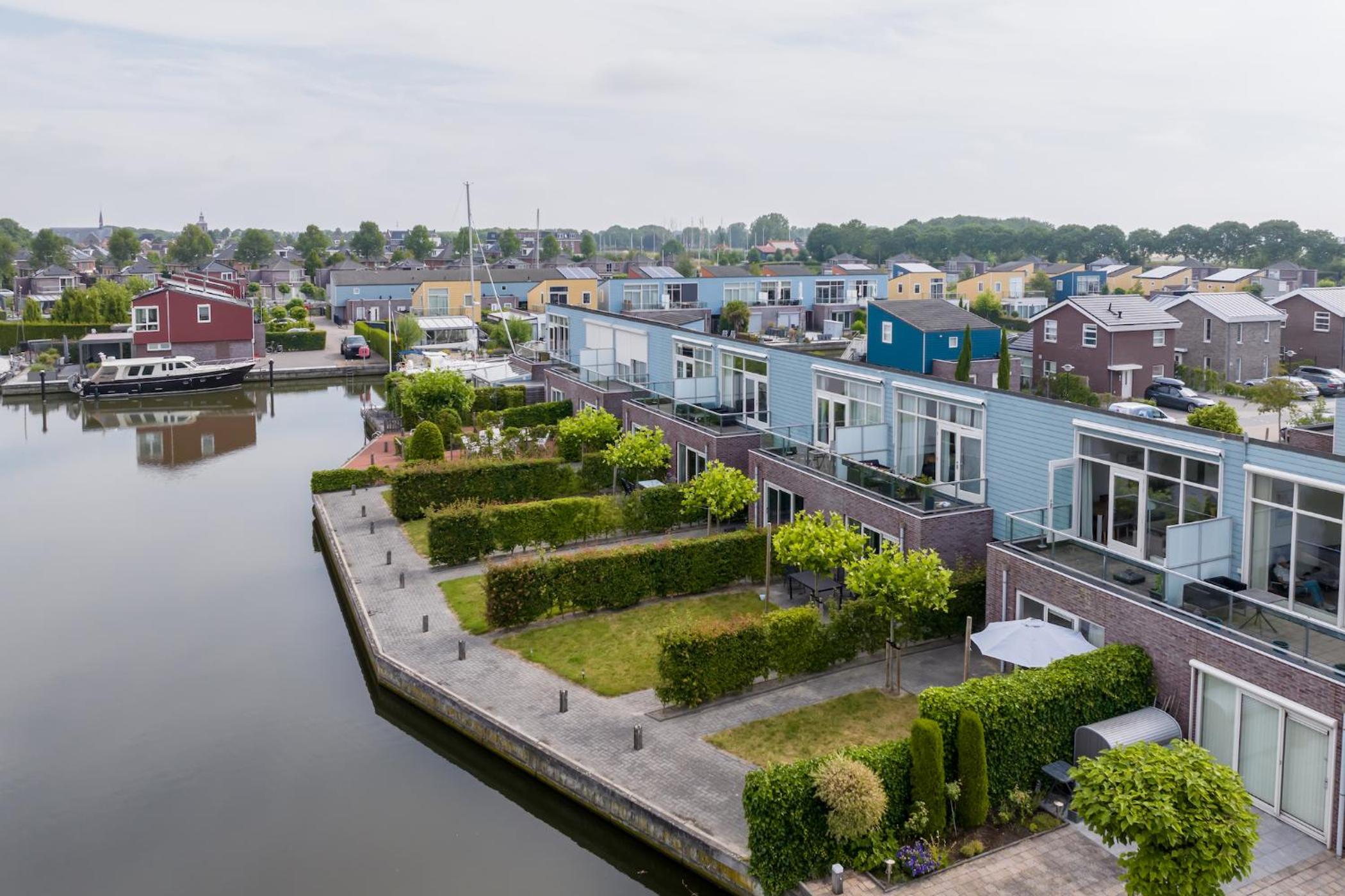 Nautic Rentals - Marinapark Oude-Tonge view 2
