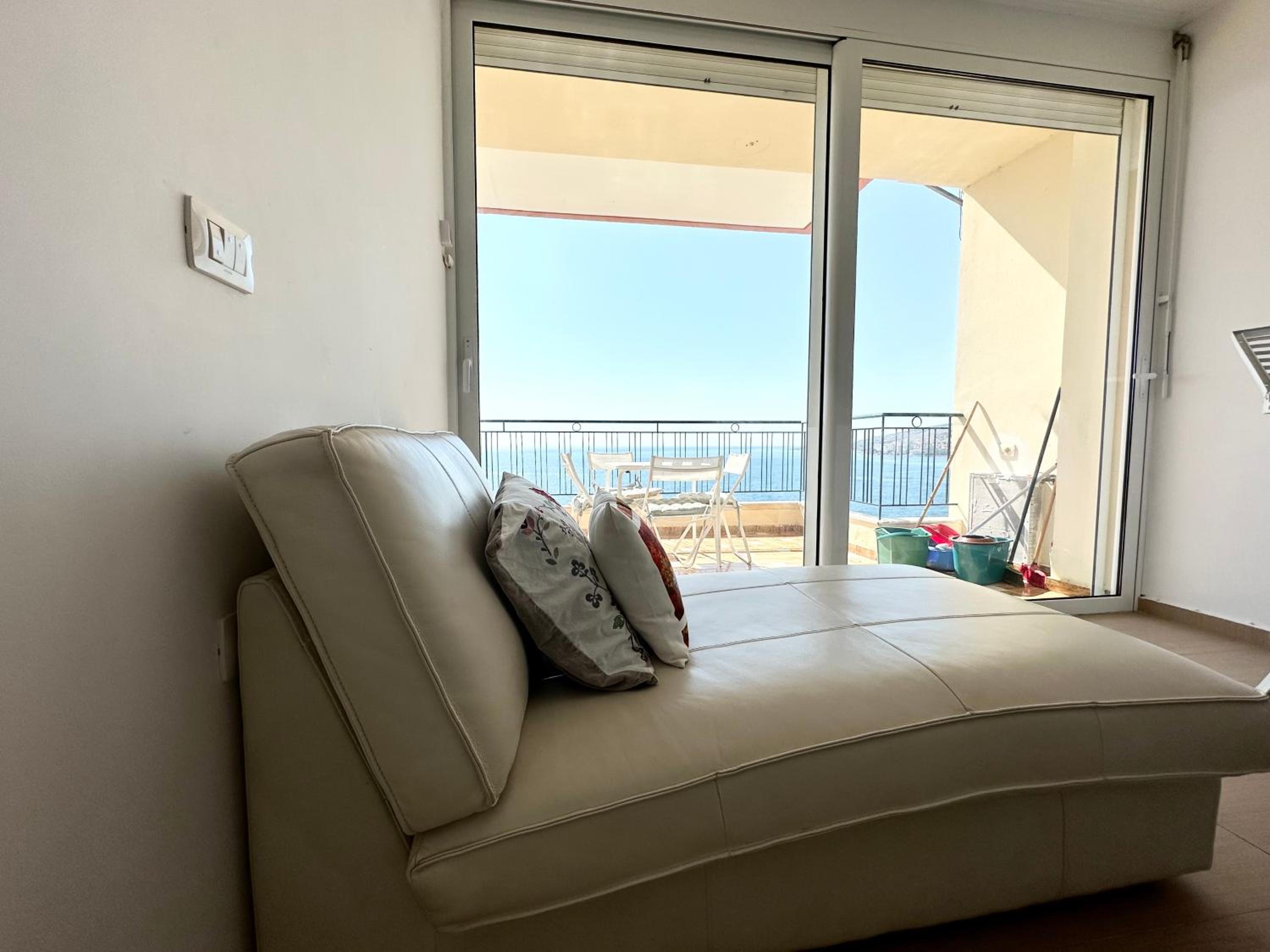 K&T Seaside Deluxe TwoBedroom Apartment