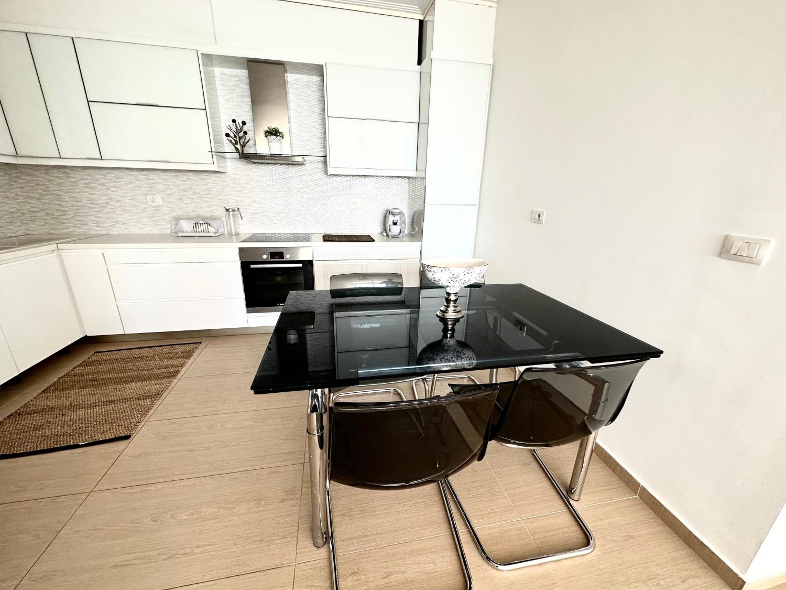 K&T Seaside Deluxe TwoBedroom Apartment