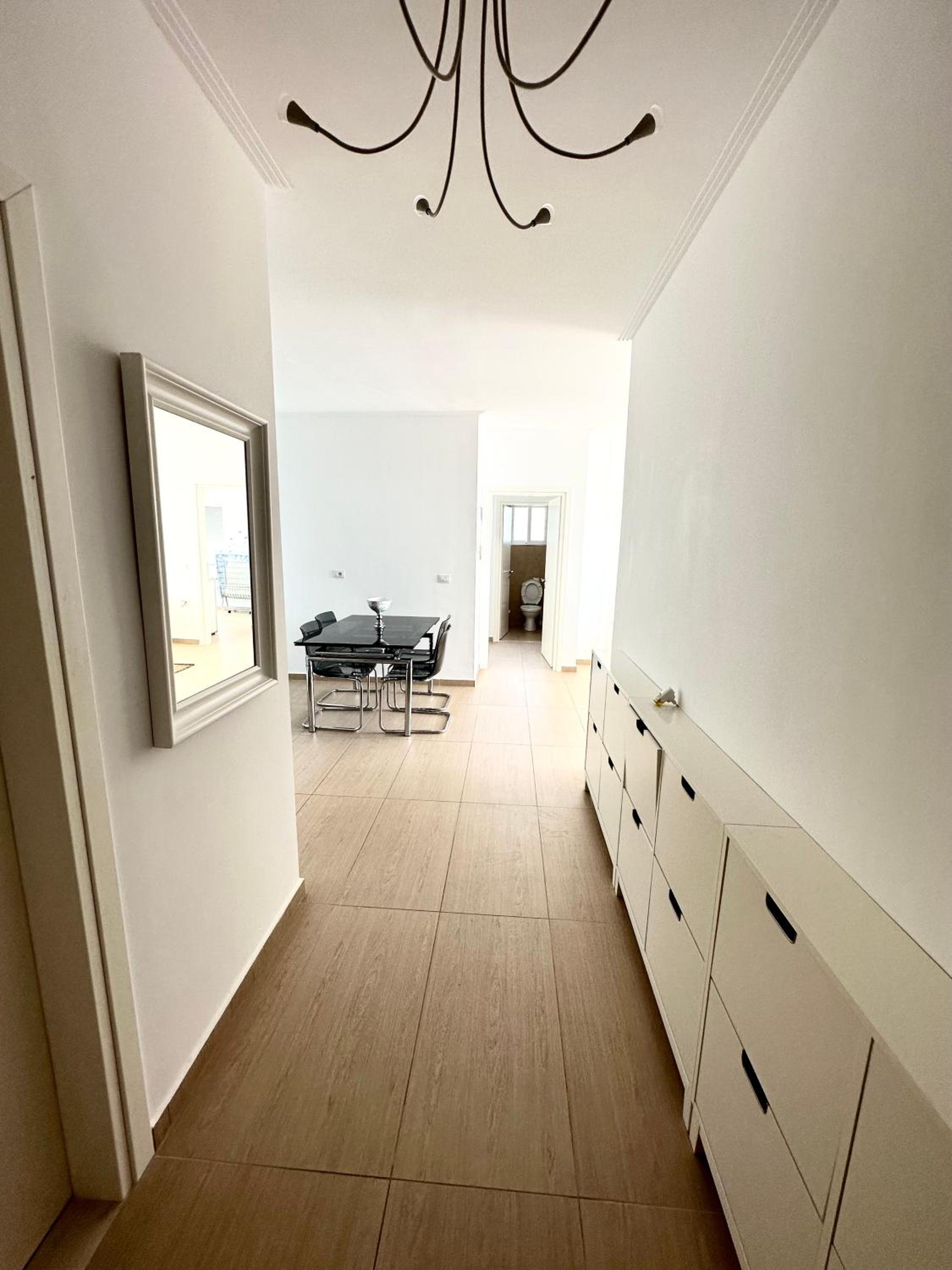K&T Seaside Deluxe TwoBedroom Apartment