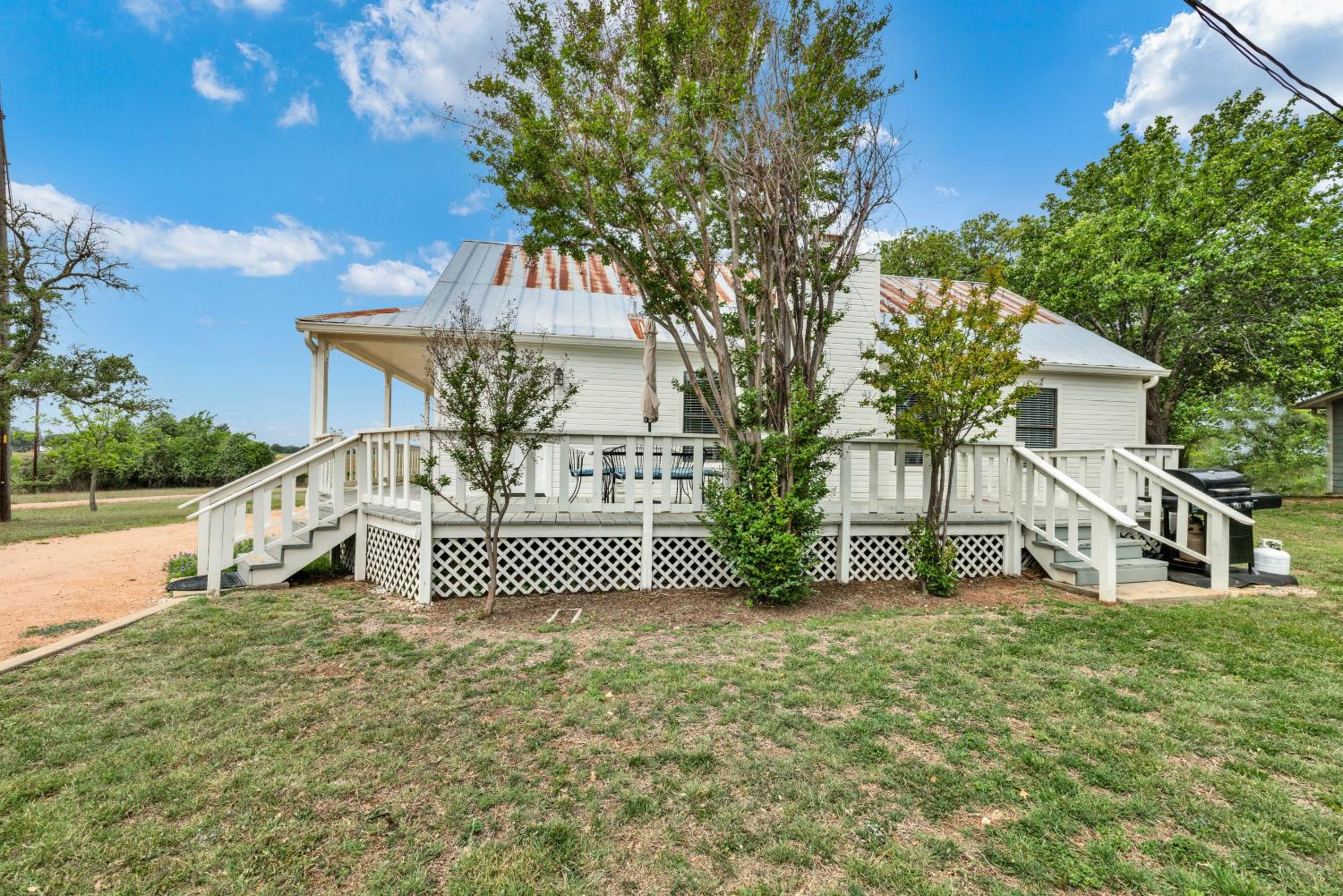 Gorgeous Home on Wine Trail with Fire Pit! view 2