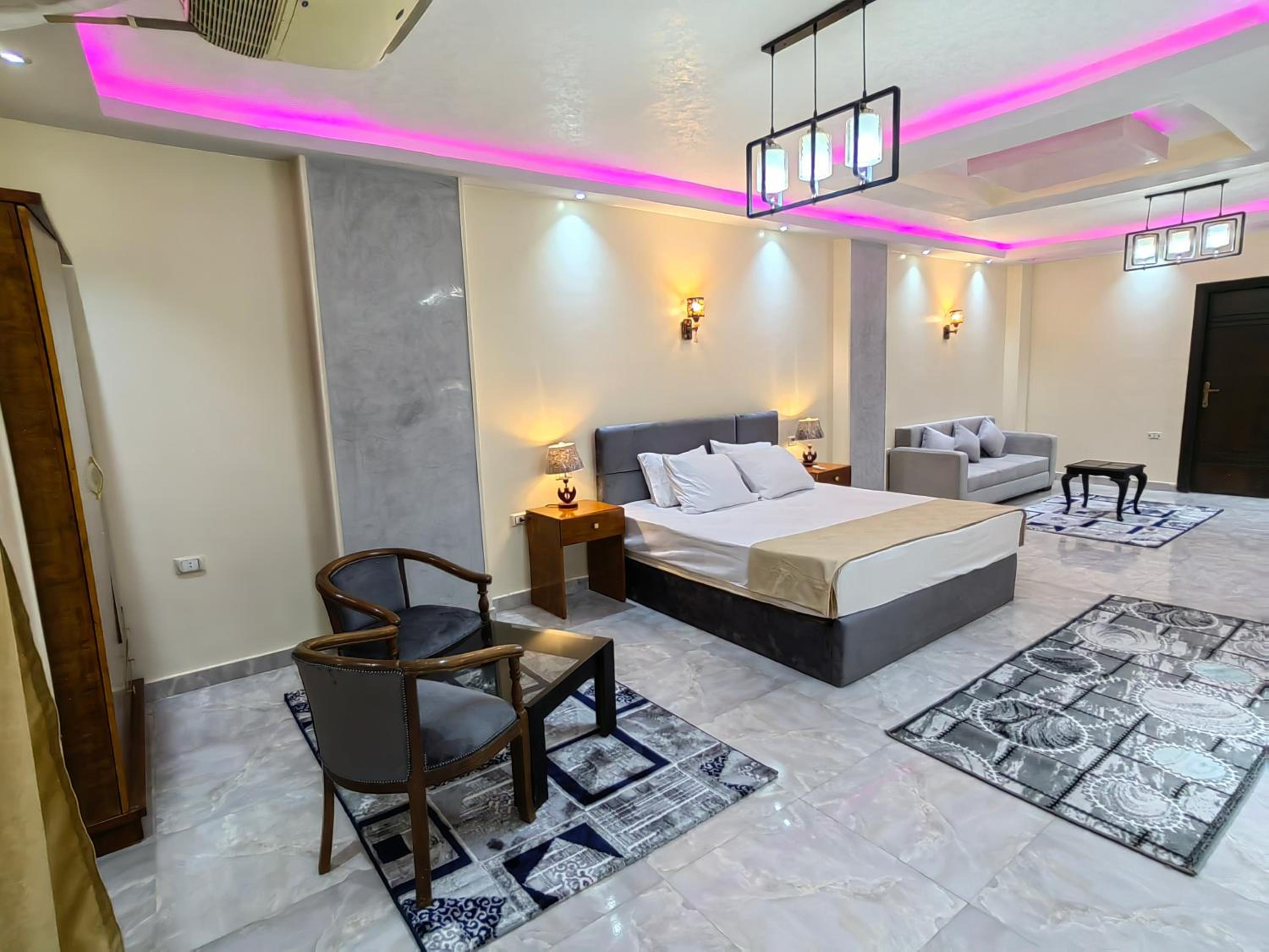 Adams Guest House