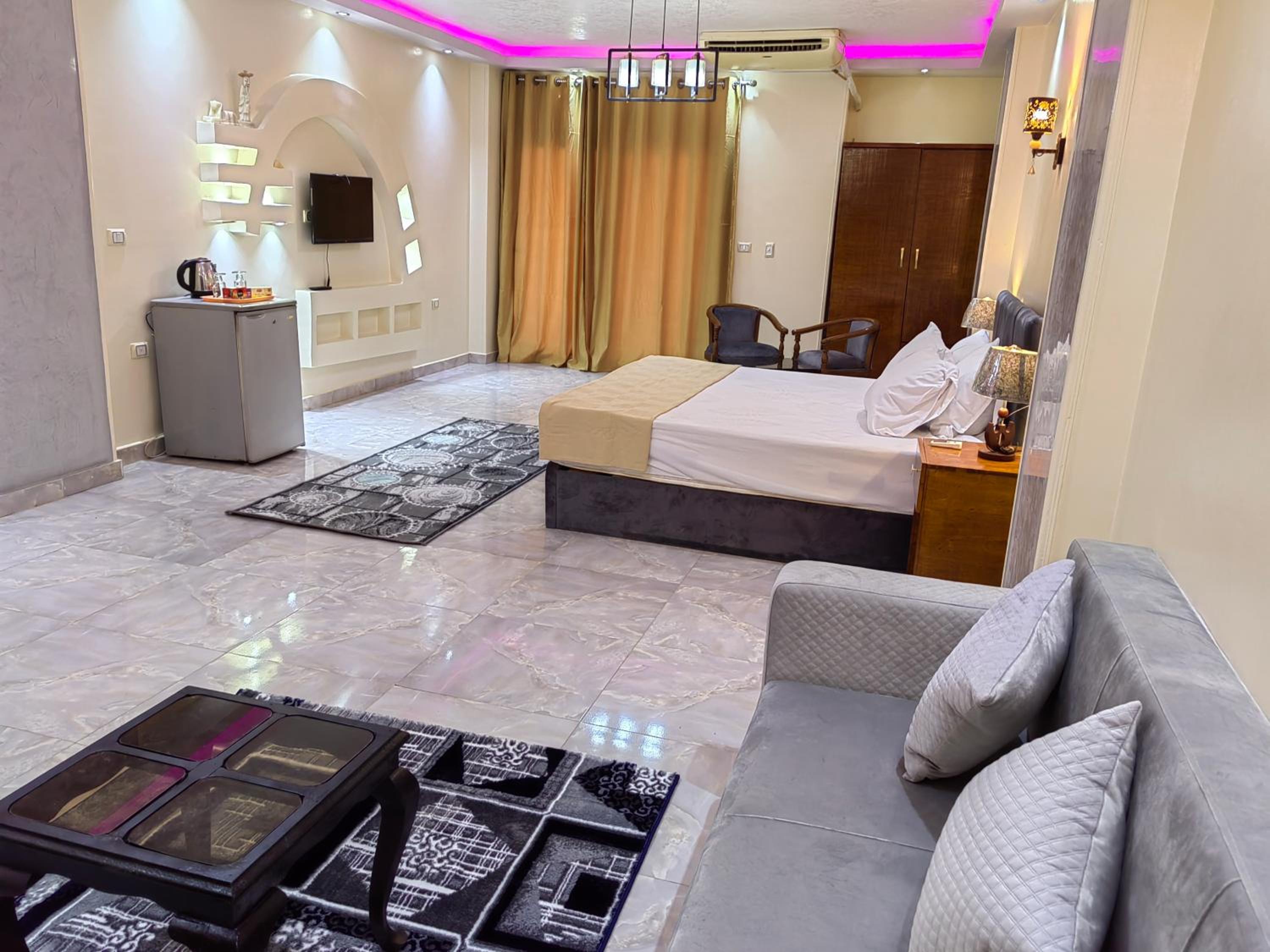 Adams Guest House