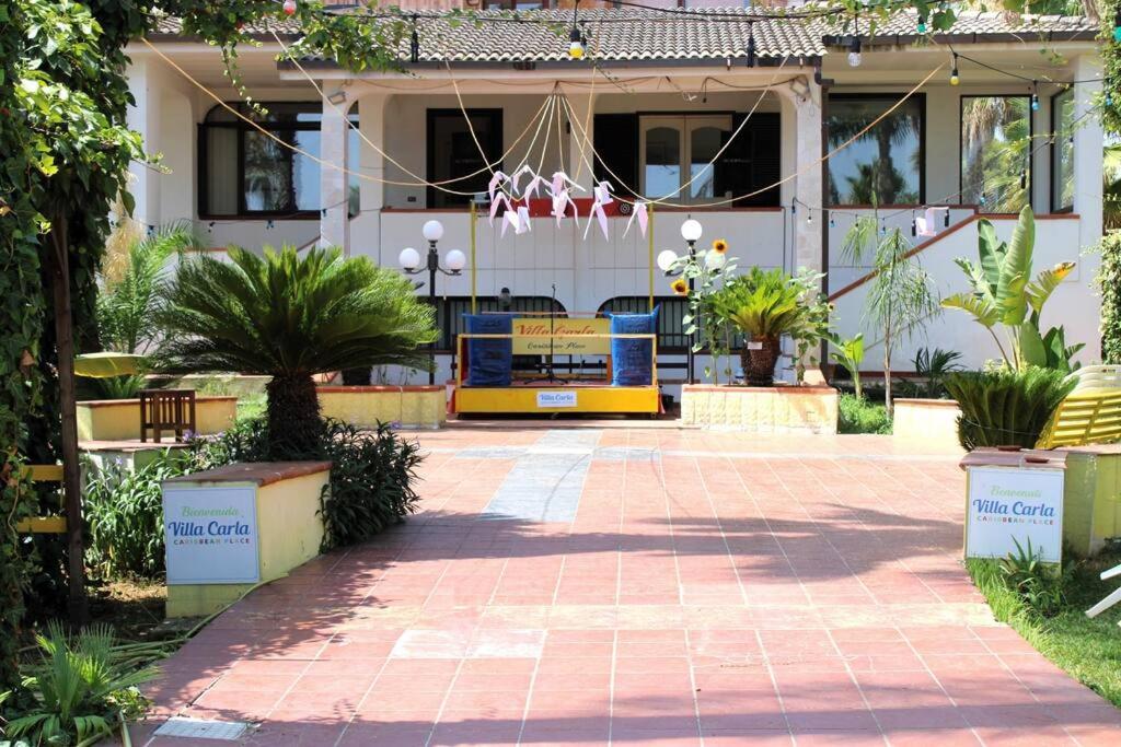 Tropical Garden