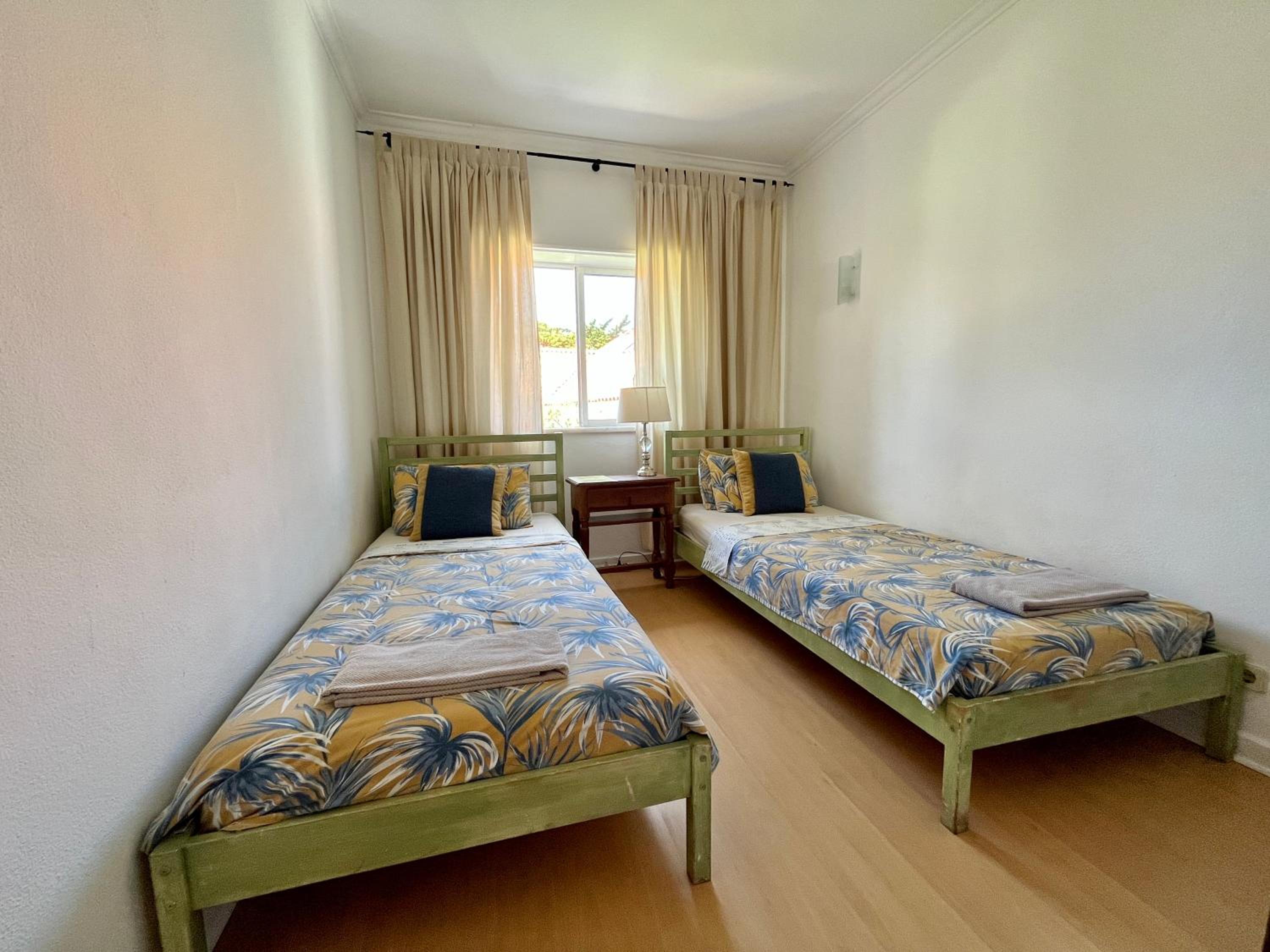 Ljmonade Hostel
