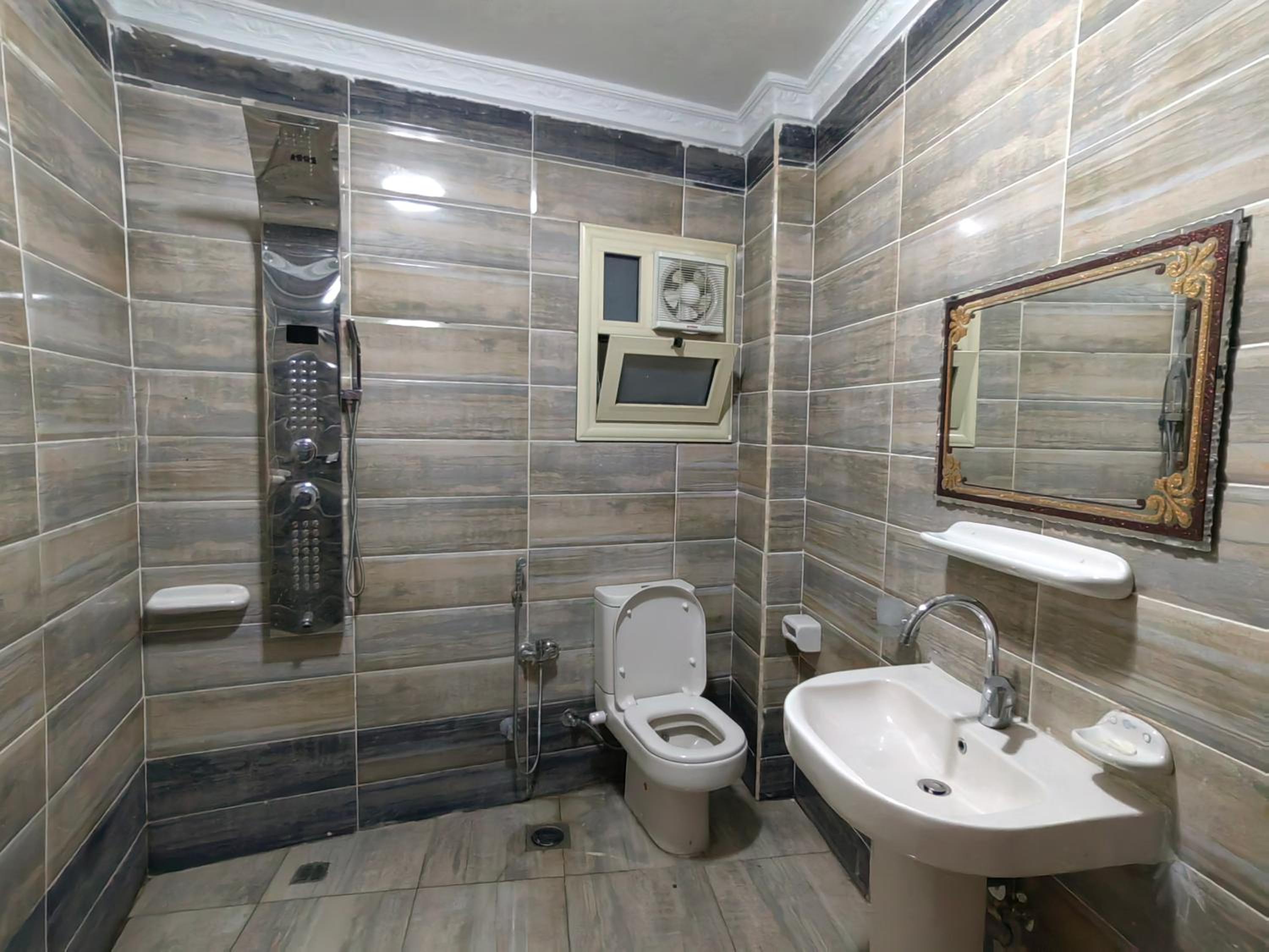 Adams Guest House