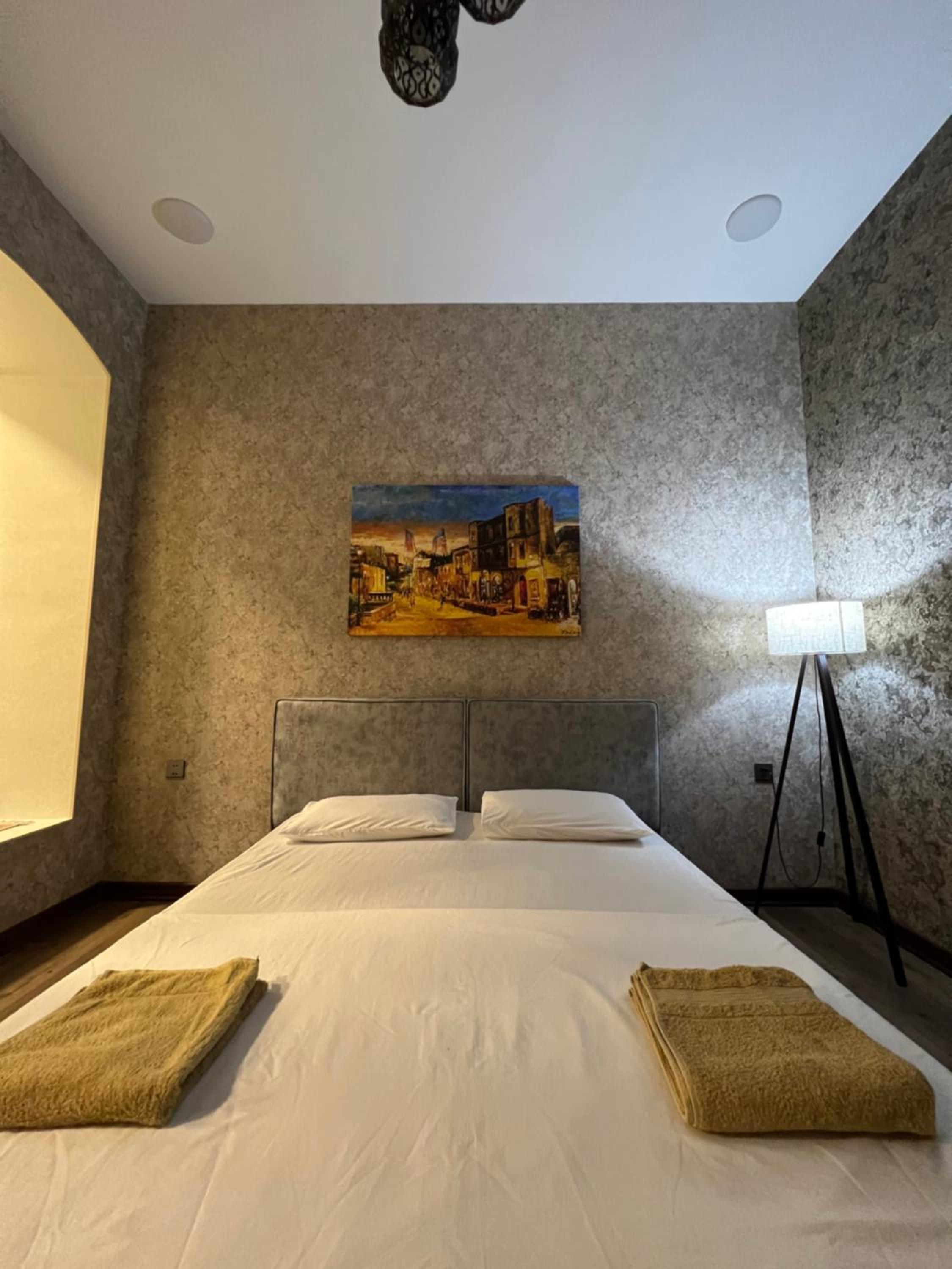 Etnic apartment near Maiden tower center of Baku