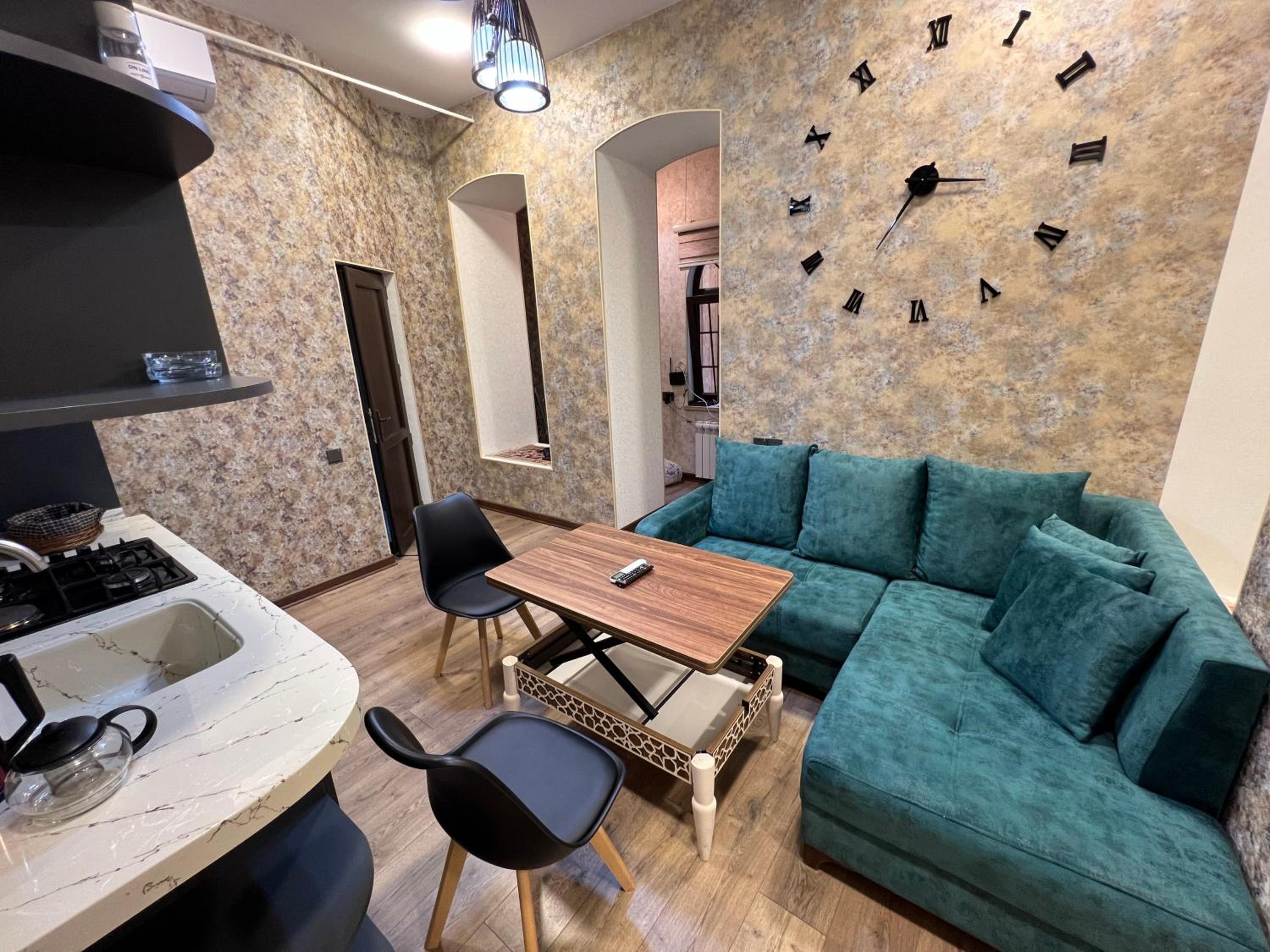 Etnic apartment near Maiden tower center of Baku