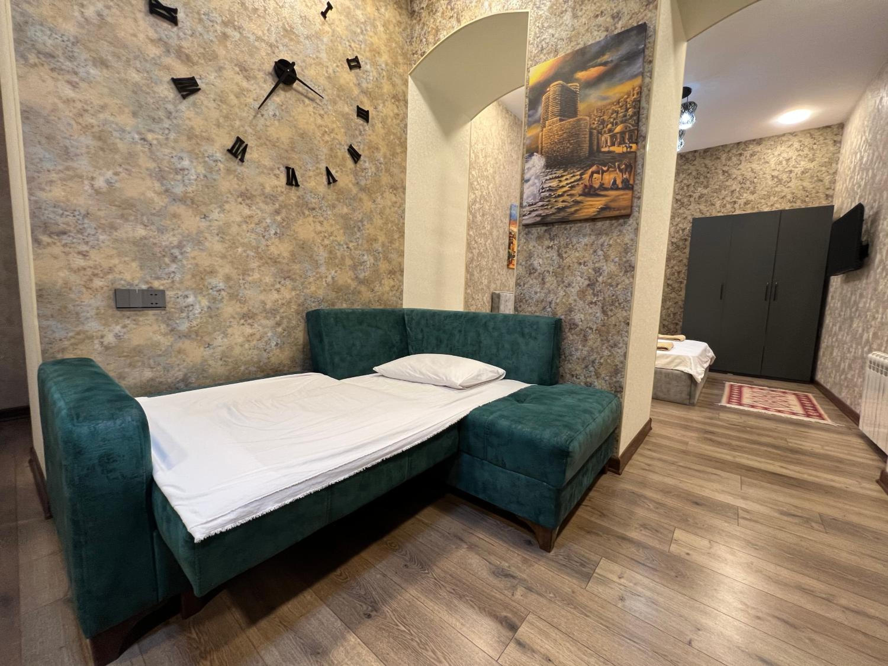 Etnic apartment near Maiden tower center of Baku