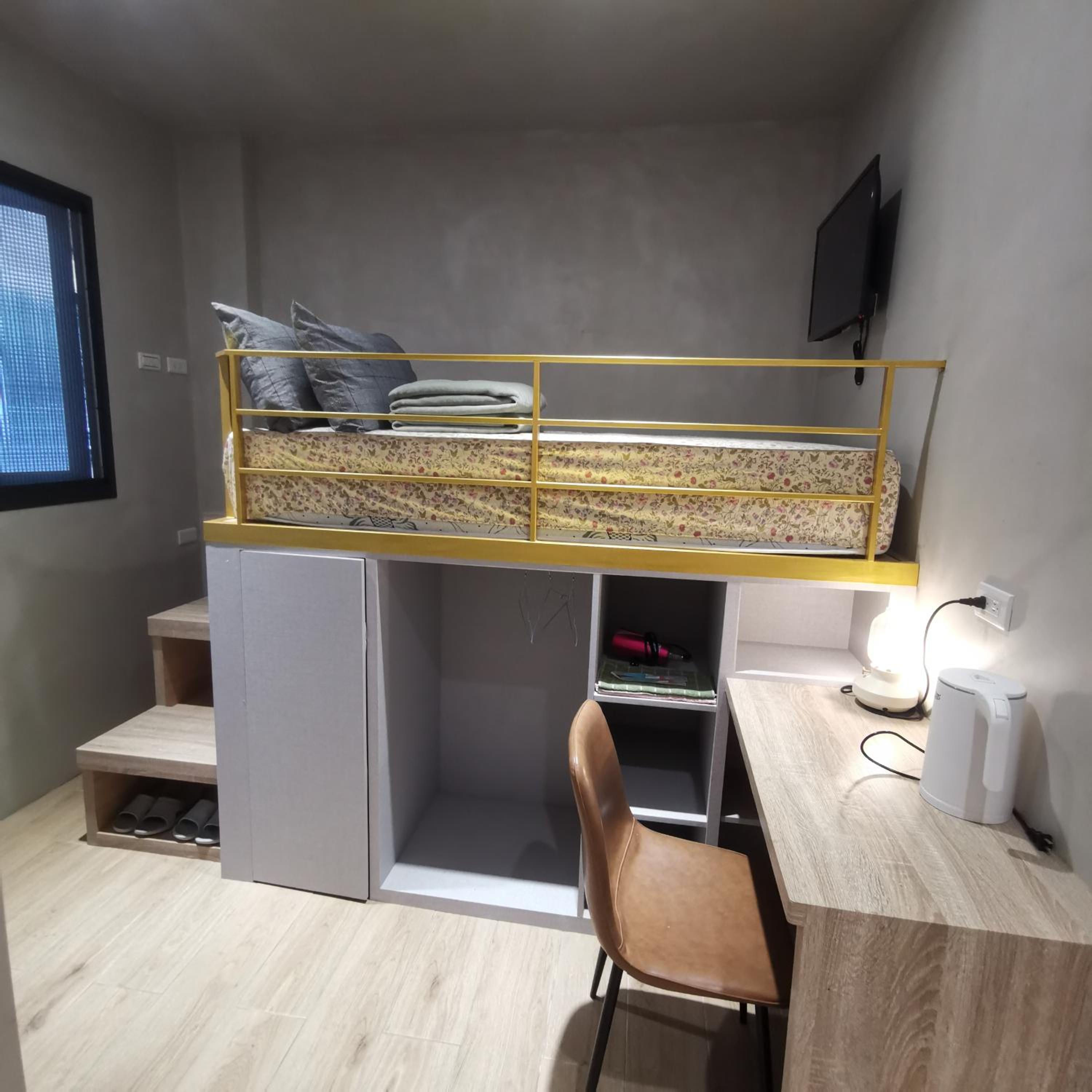 橙舍一館 TW Hostel I