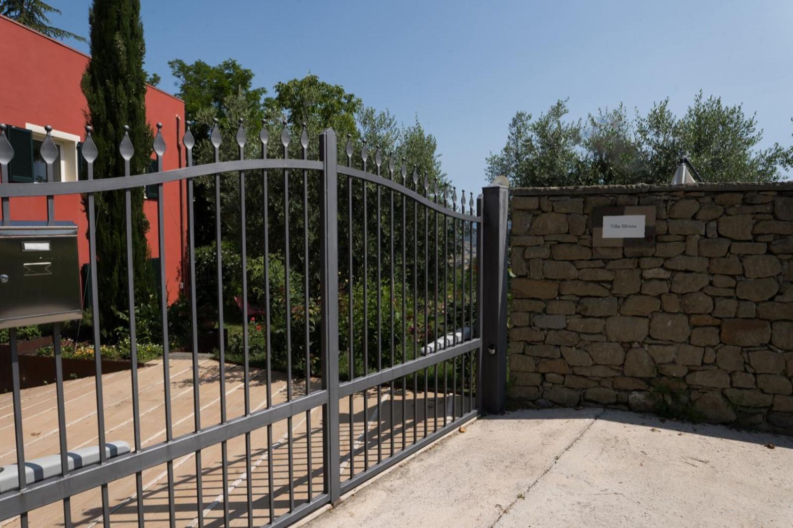 GuestHost - Villa Silvana - Apt Giulia & Michela with terrace & parking view 4