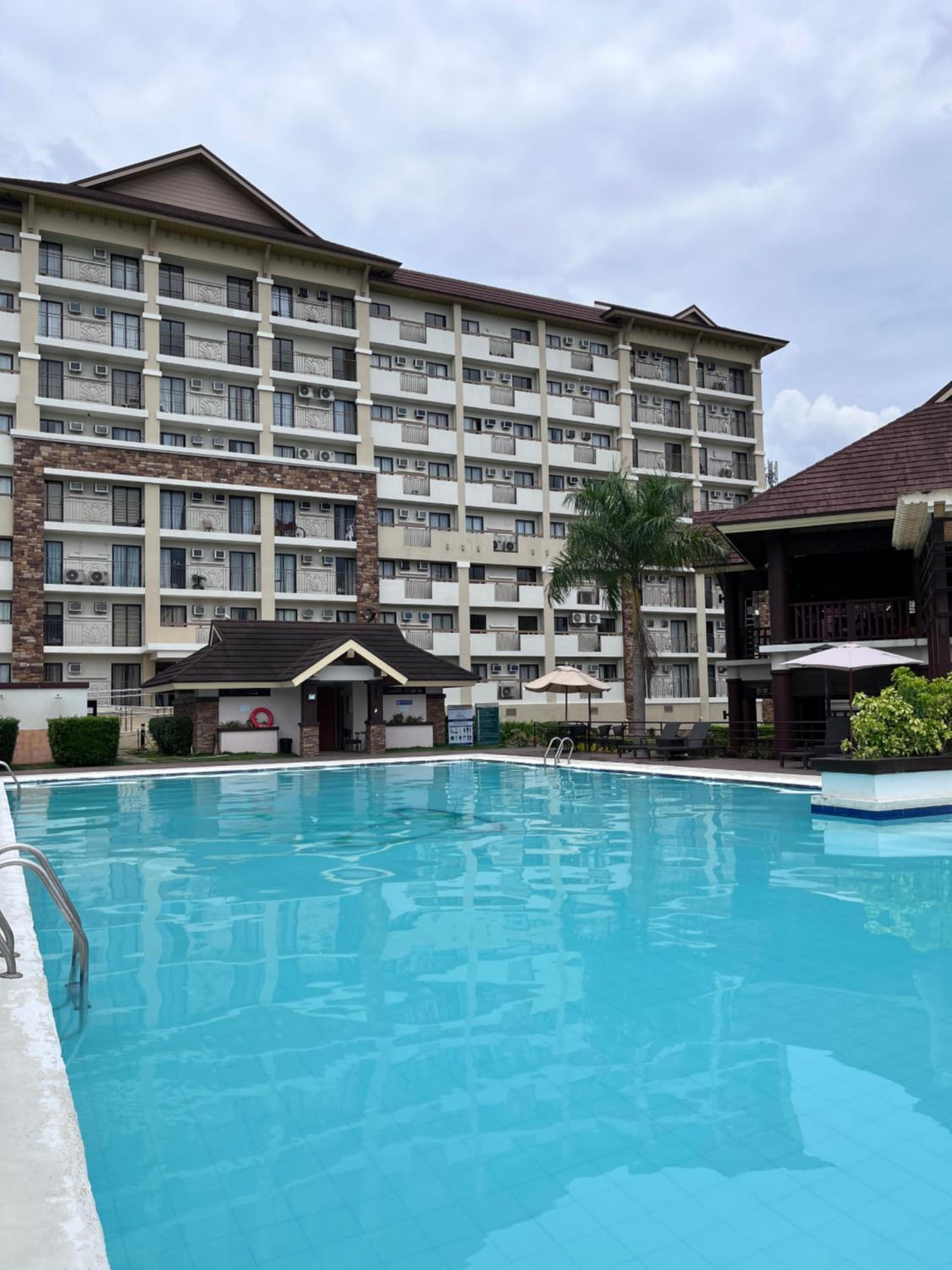 1 Bedroom Condo Unit with WiFi and Netflix at One Oasis