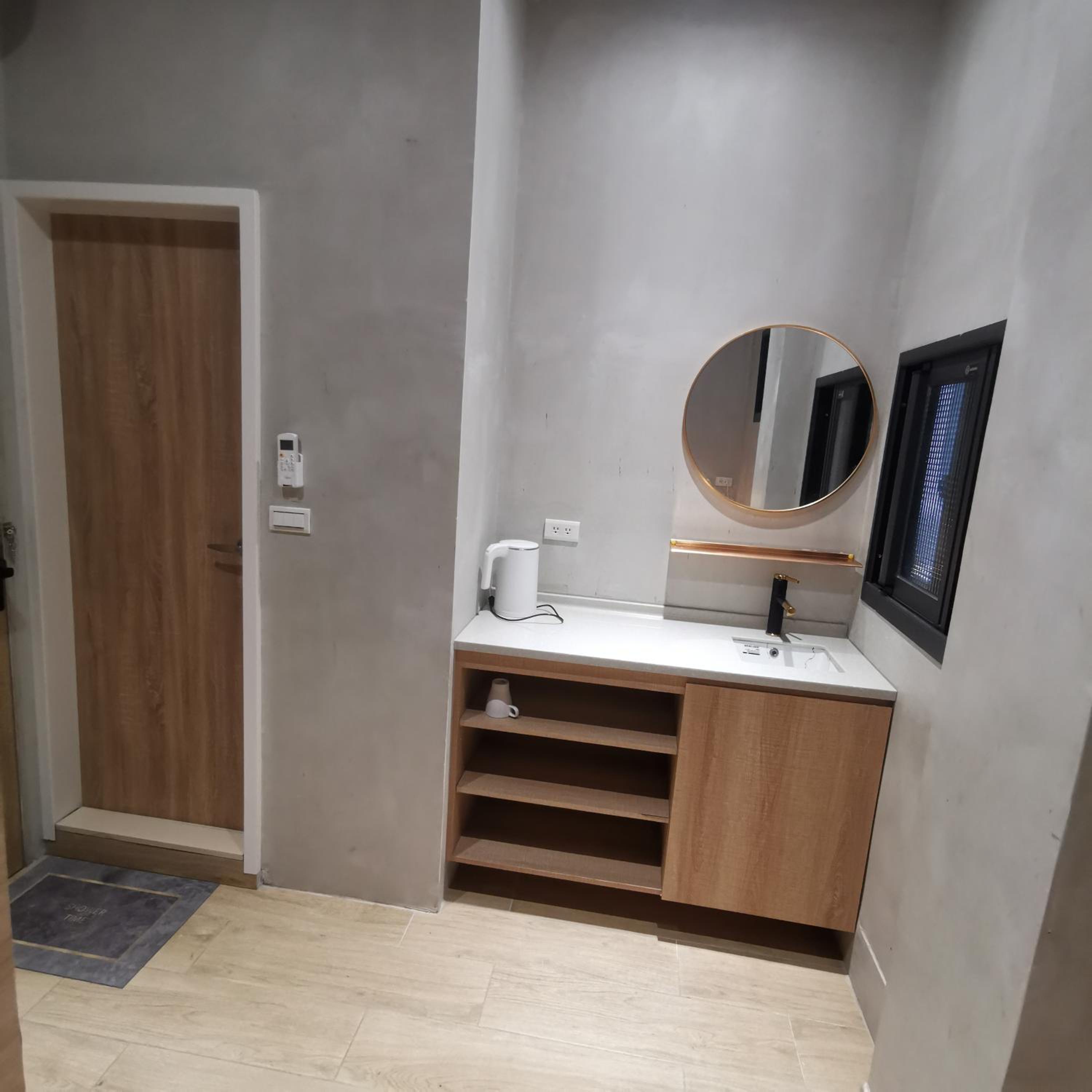橙舍一館 TW Hostel I