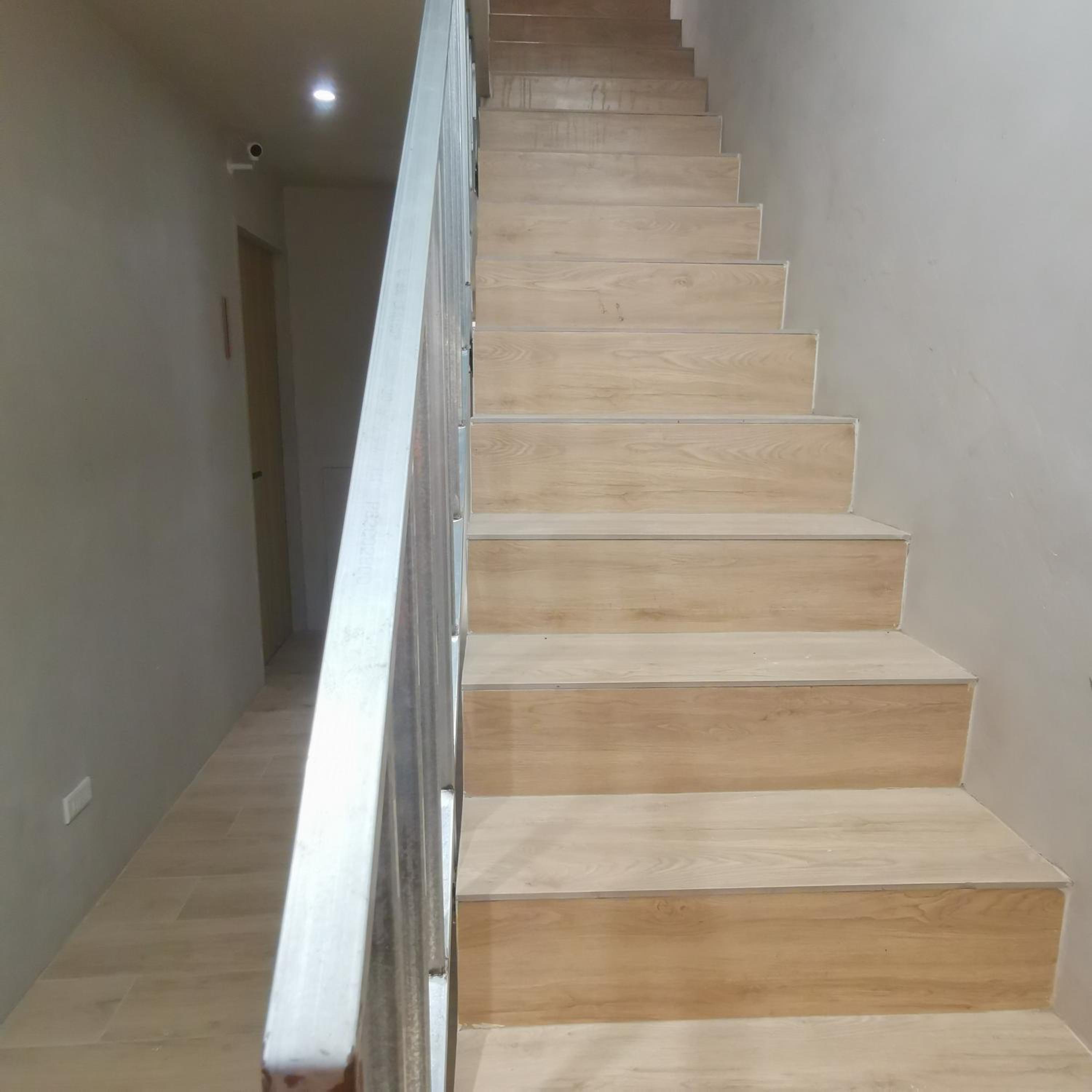 橙舍一館 TW Hostel I