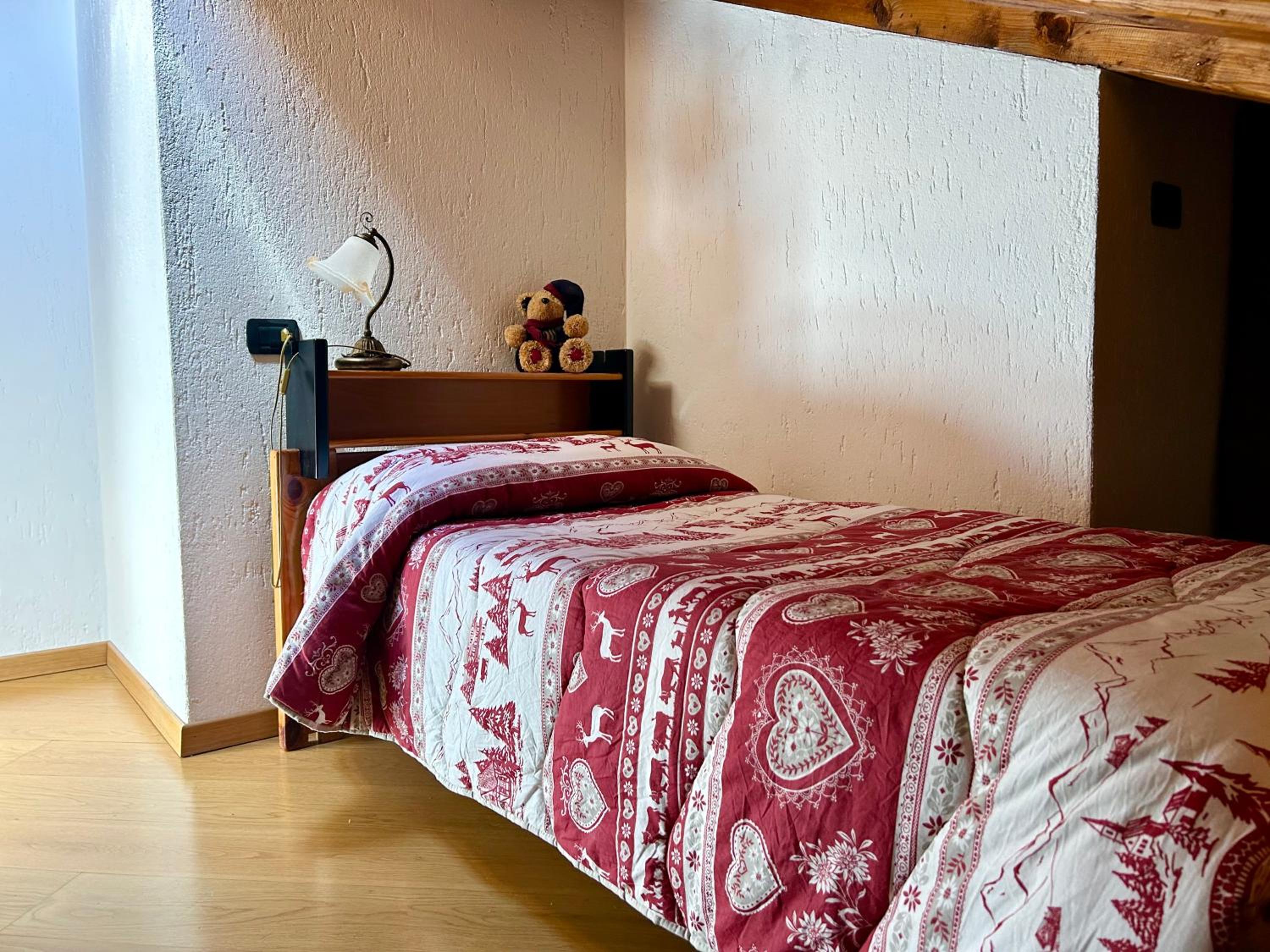 Mansarda luminosa - Property Image 2