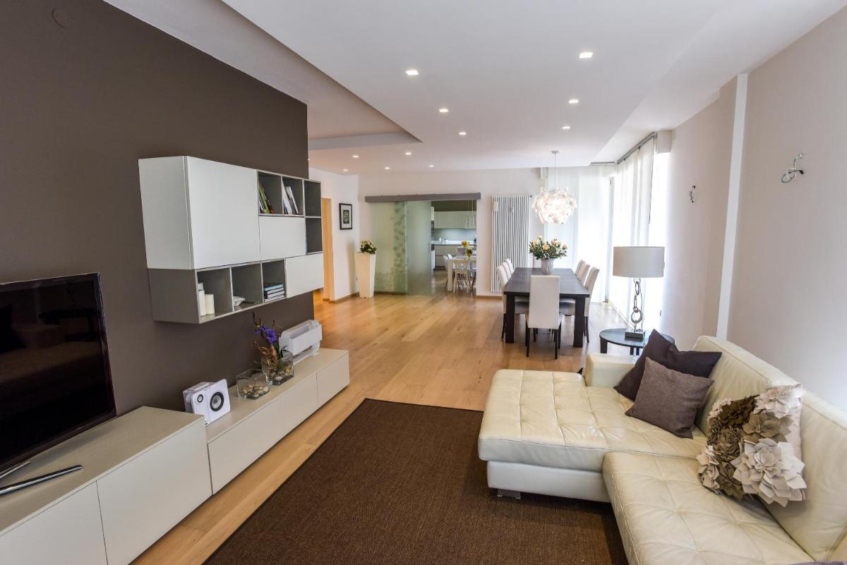 Verona Vacations - Design  Luxury Apartment Verona - Property Image 31