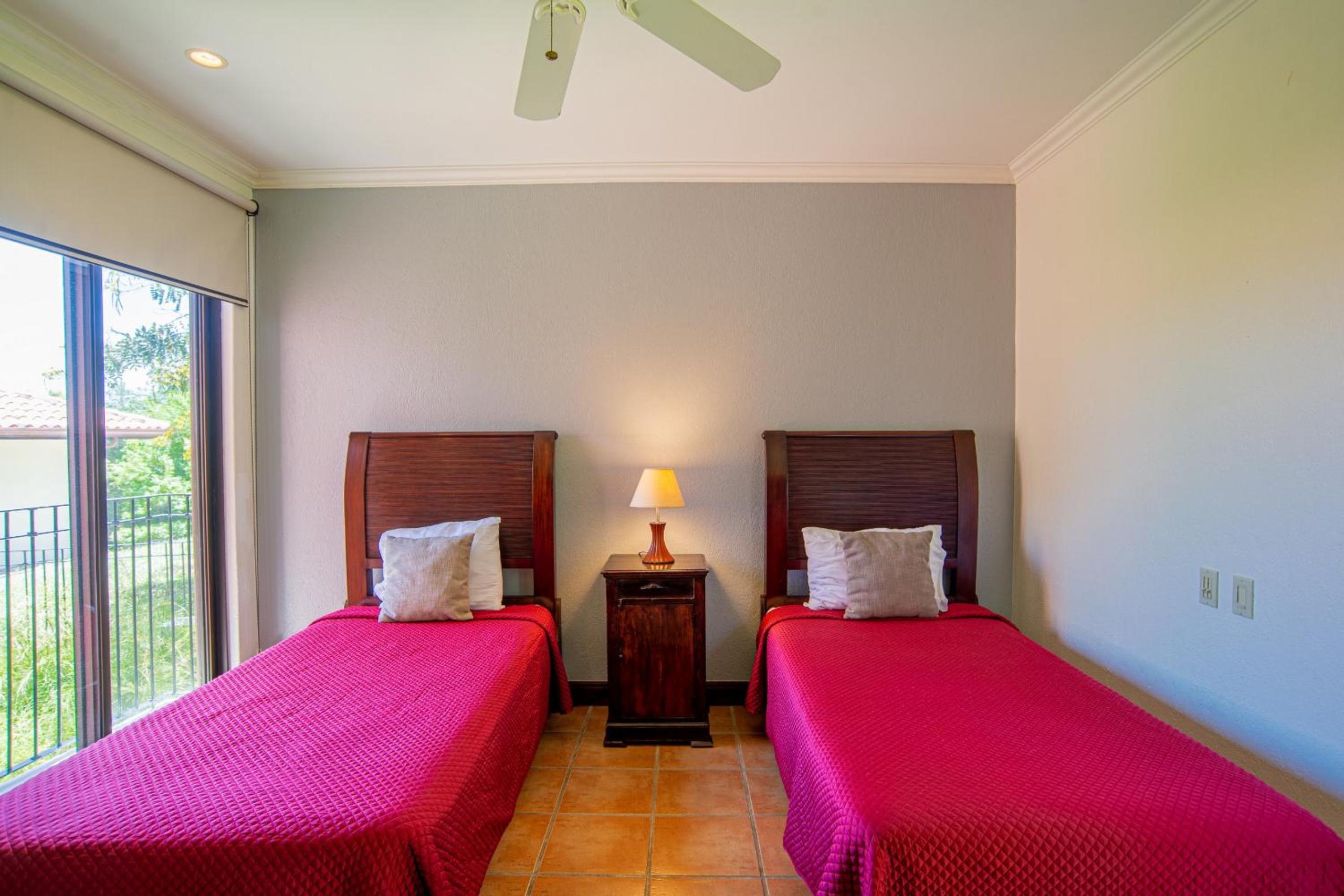 Boungainvillea 1203 Luxury Apartment - Reserva Conchal