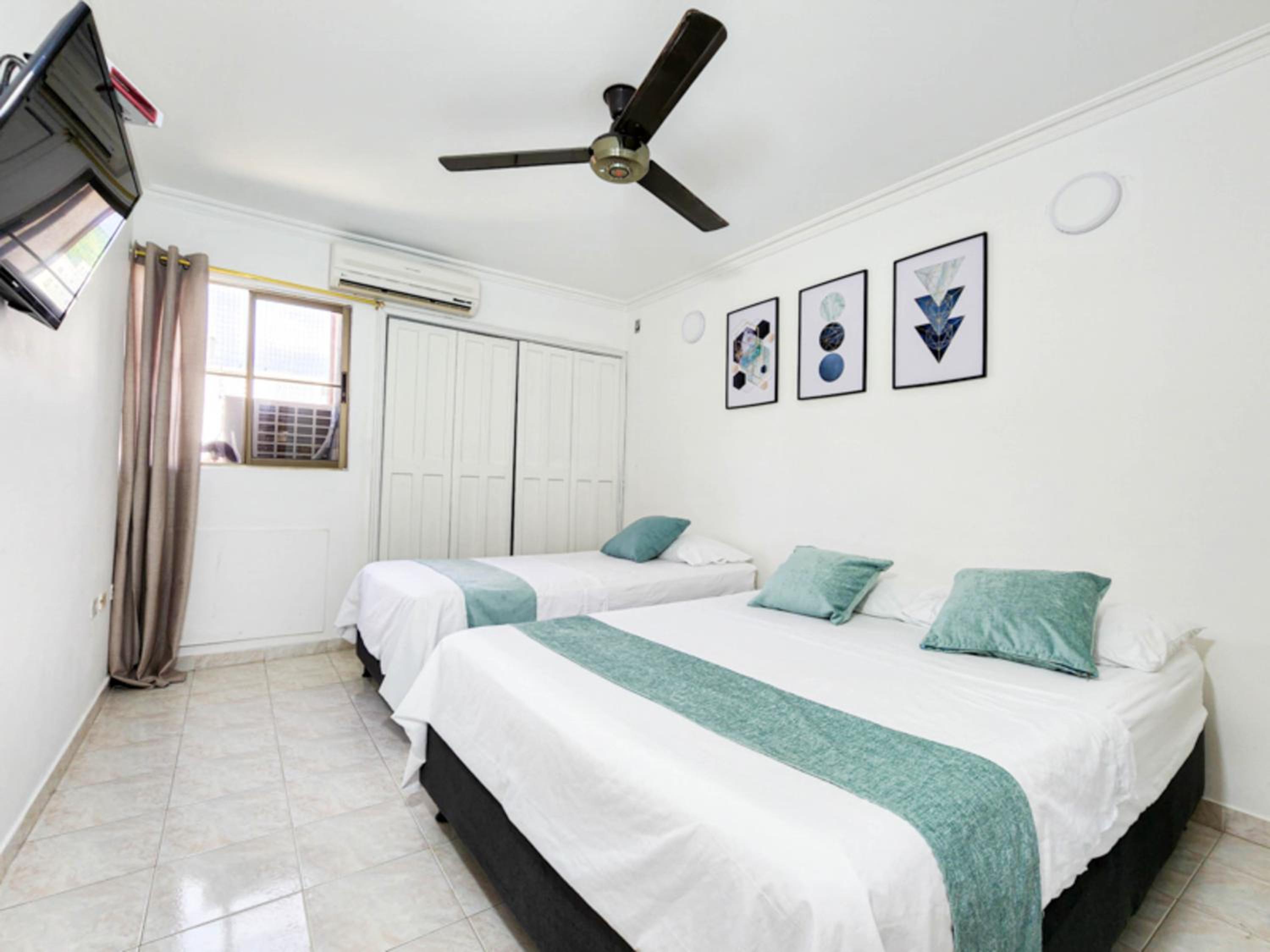 Apartamentos cerca a la playa, Los Laureles - By Bedviajes