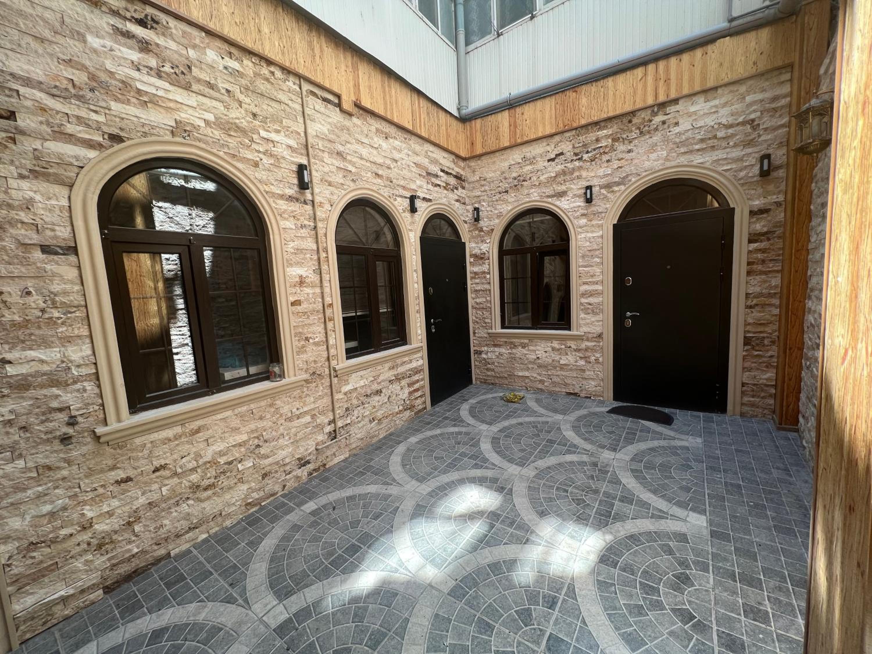 Etnic apartment near Maiden tower center of Baku