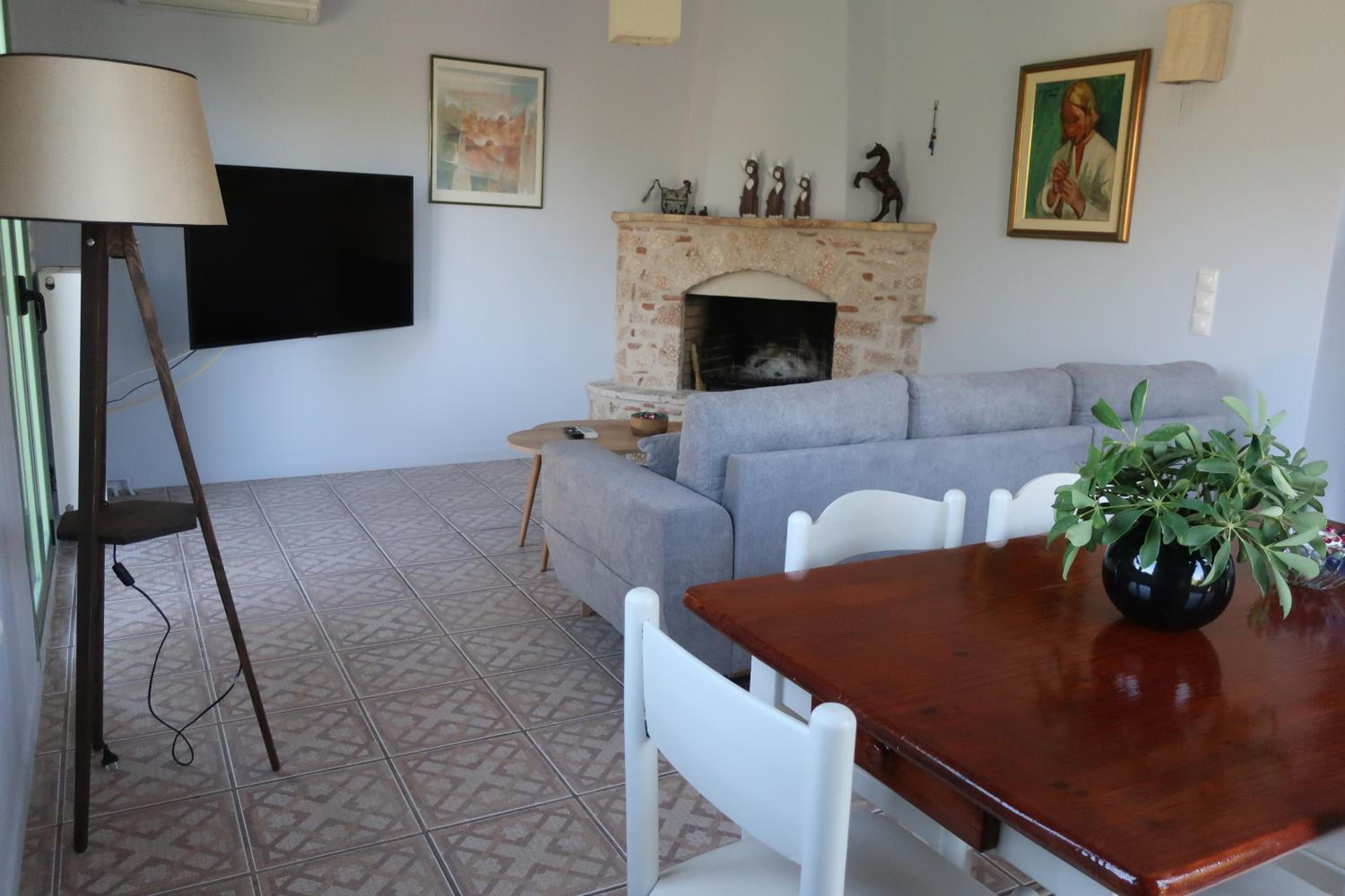 Eleni's House